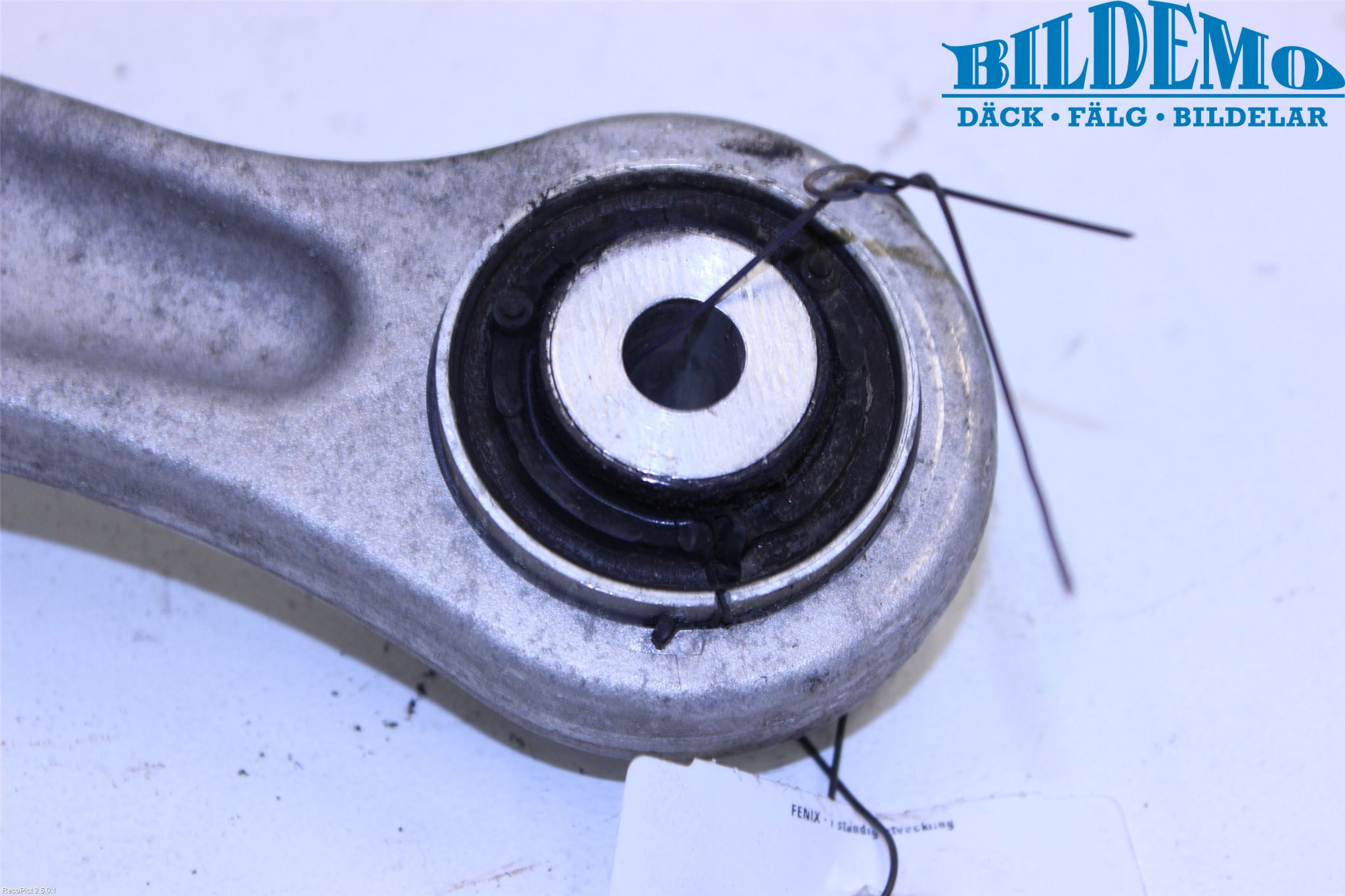 BMW 5 F10/F11/F18 09-17 Bärarm Bak Vänster
