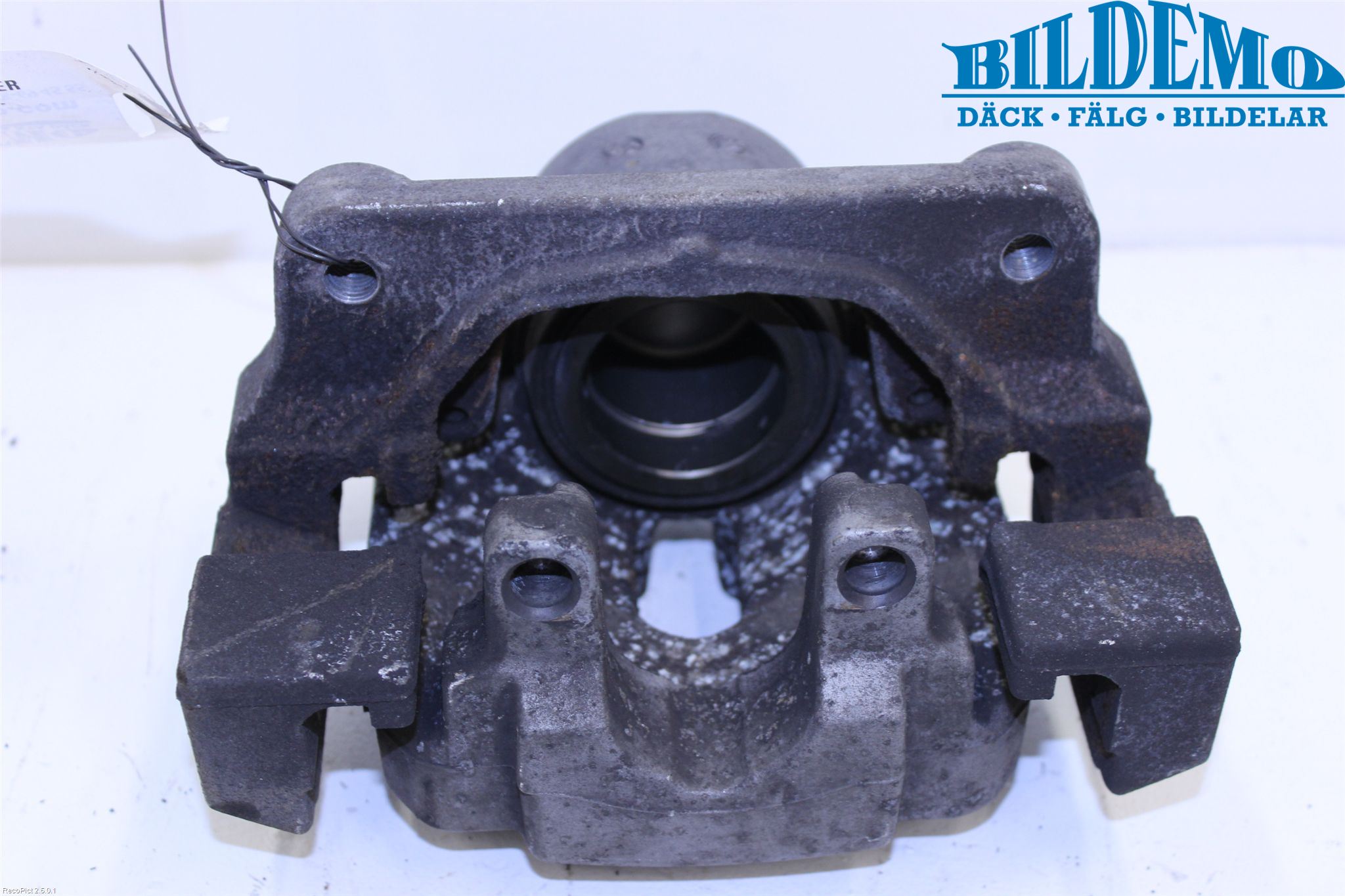 BMW 5 F10/F11/F18 09-17 Bromsok Fram Vänster