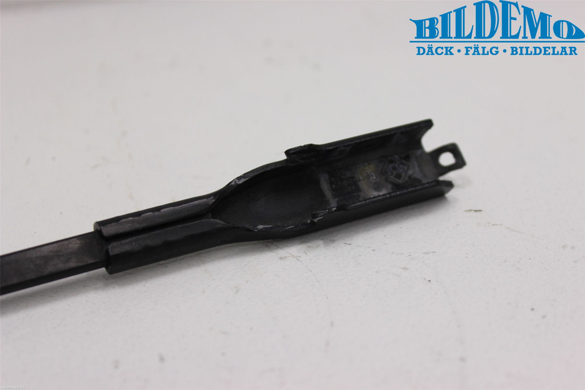 BMW 1 E82/88 Coupé/Cab 06-13 Torkararm Armar Vindruta