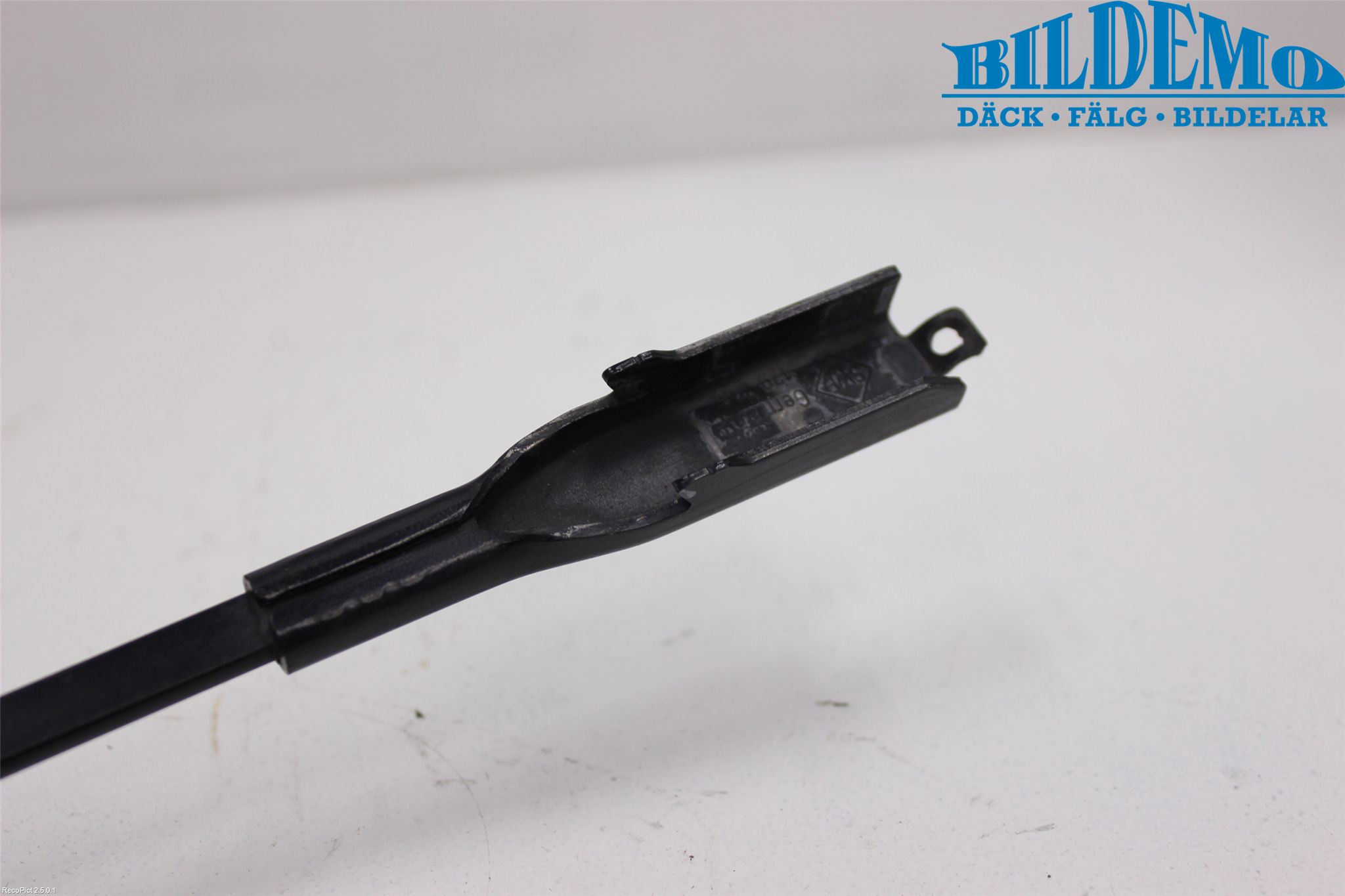 BMW 1 E82/88 Coupé/Cab 06-13 Torkararm Armar Vindruta