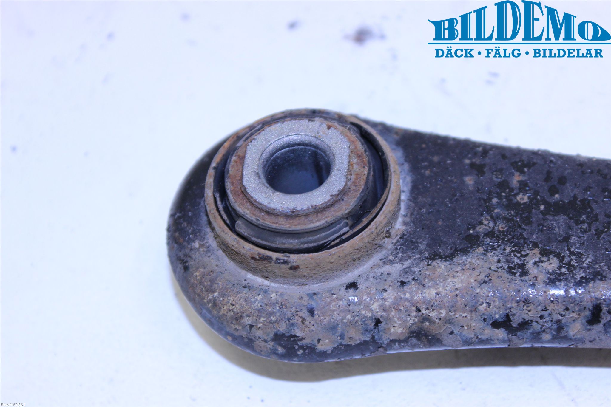 Volvo V70 08-13 Bärarm Bak Vä-Hö