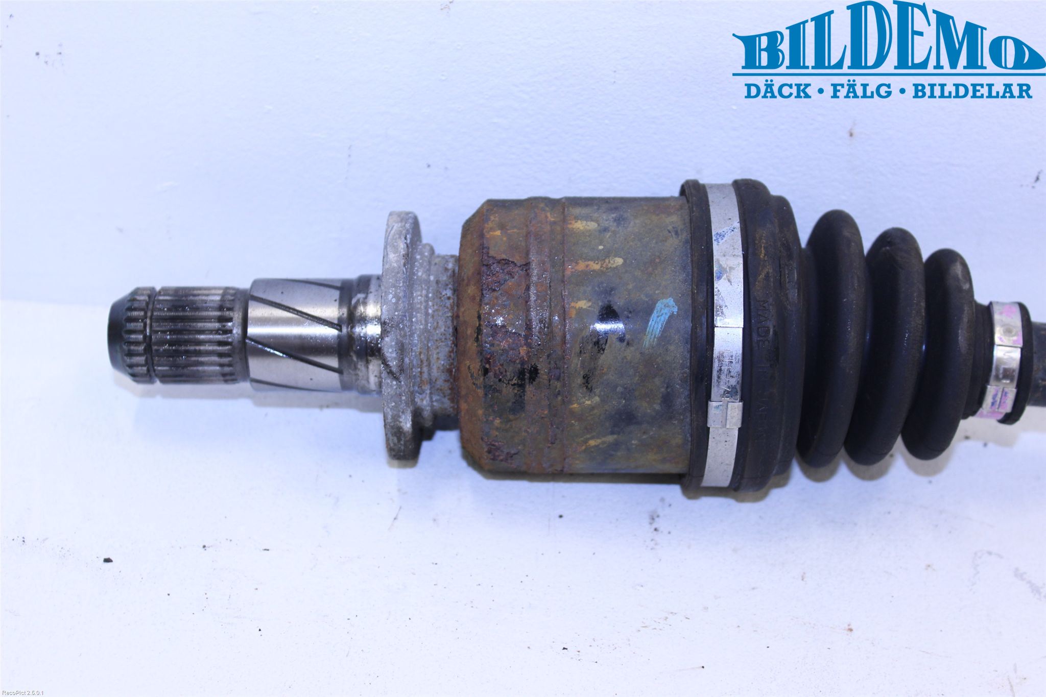 Subaru LEGACY 10-14 Drivaxel Bak Höger