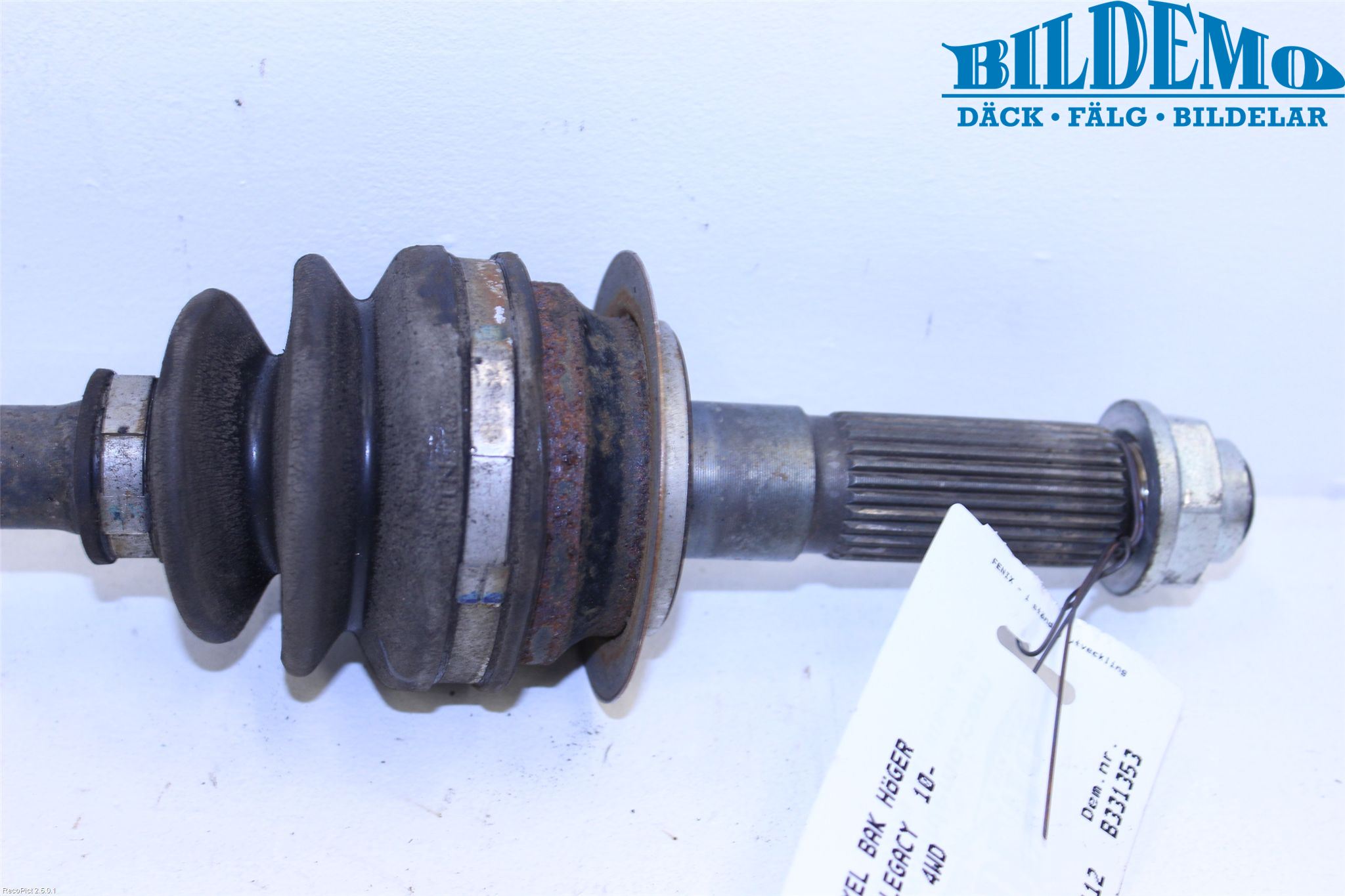 Subaru LEGACY 10-14 Drivaxel Bak Höger