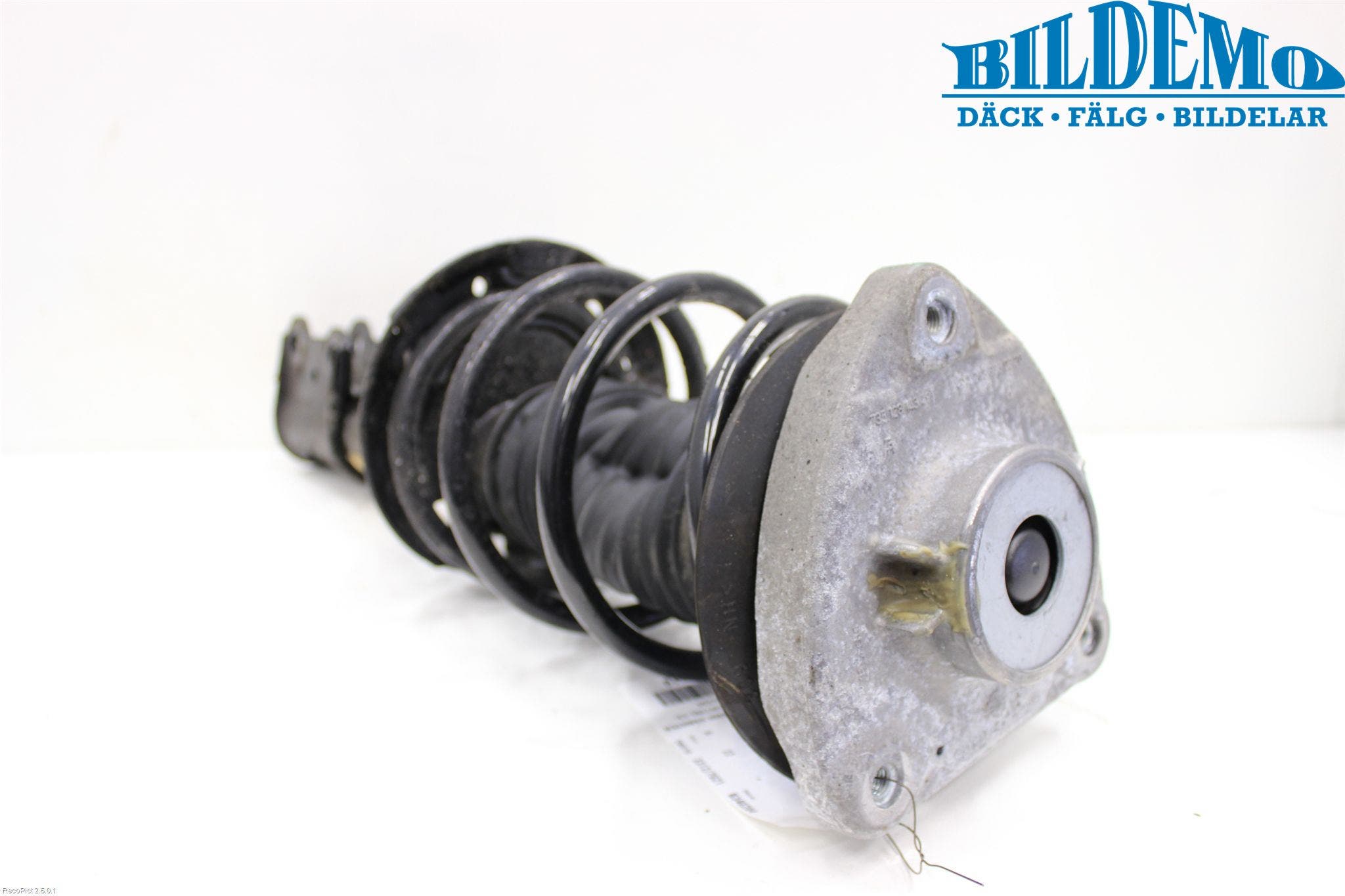 Mercedes-Benz MB A-KLASS (W176) 13-18 Fjäderben Fram Vänster