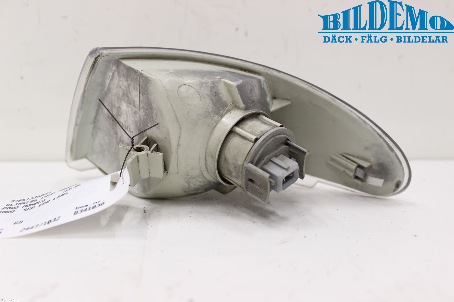 Ford MONDEO     93-96 Blinkers Fram Höger