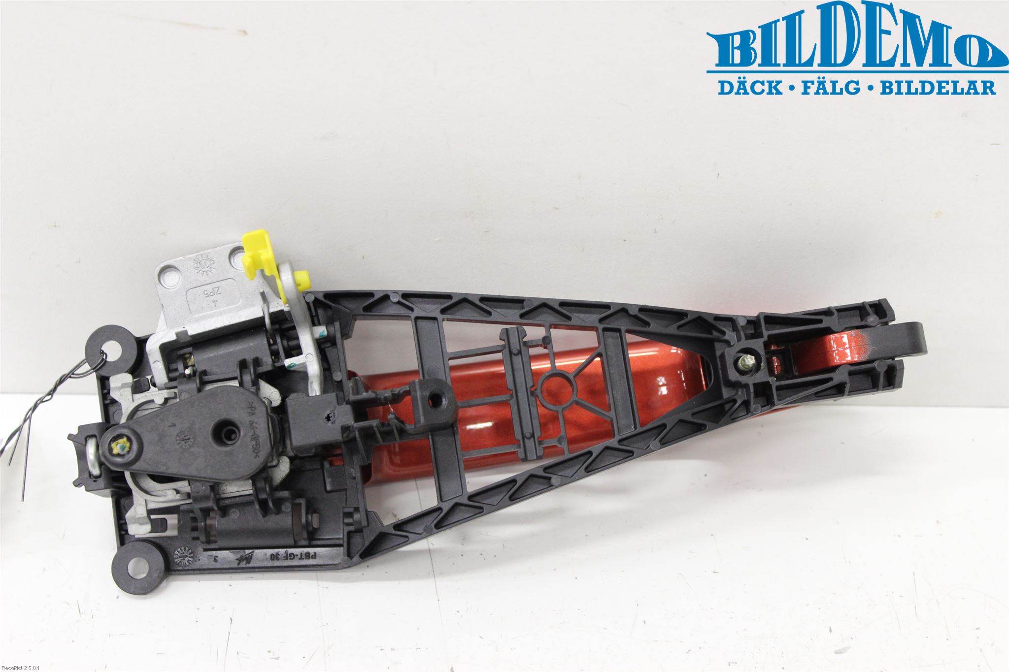 Opel CORSA D 07-14 Dörrhandtag Yttre Vä