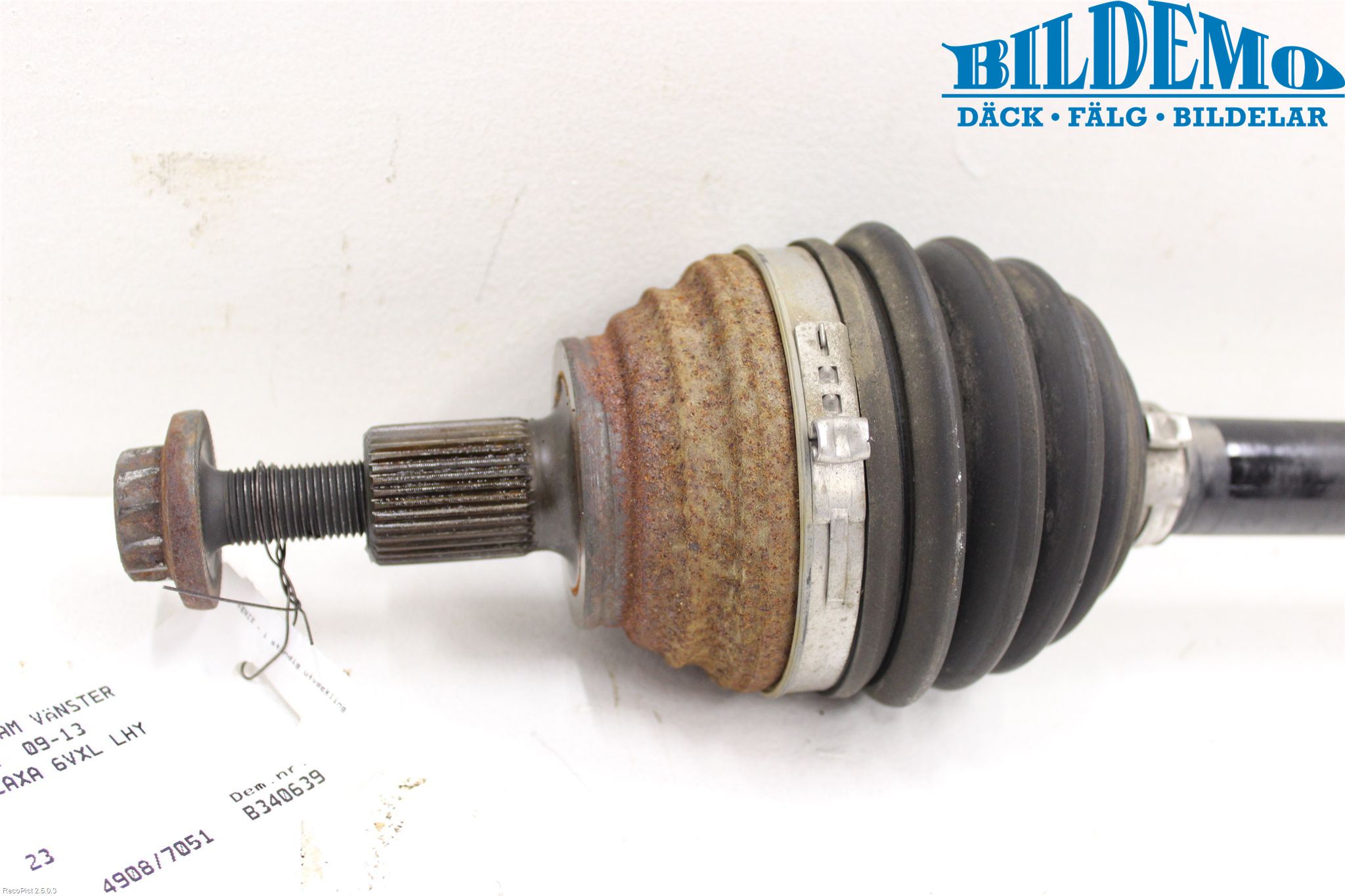 Volkswagen VW GOLF VI 09-13 Drivaxel Fram Vänster
