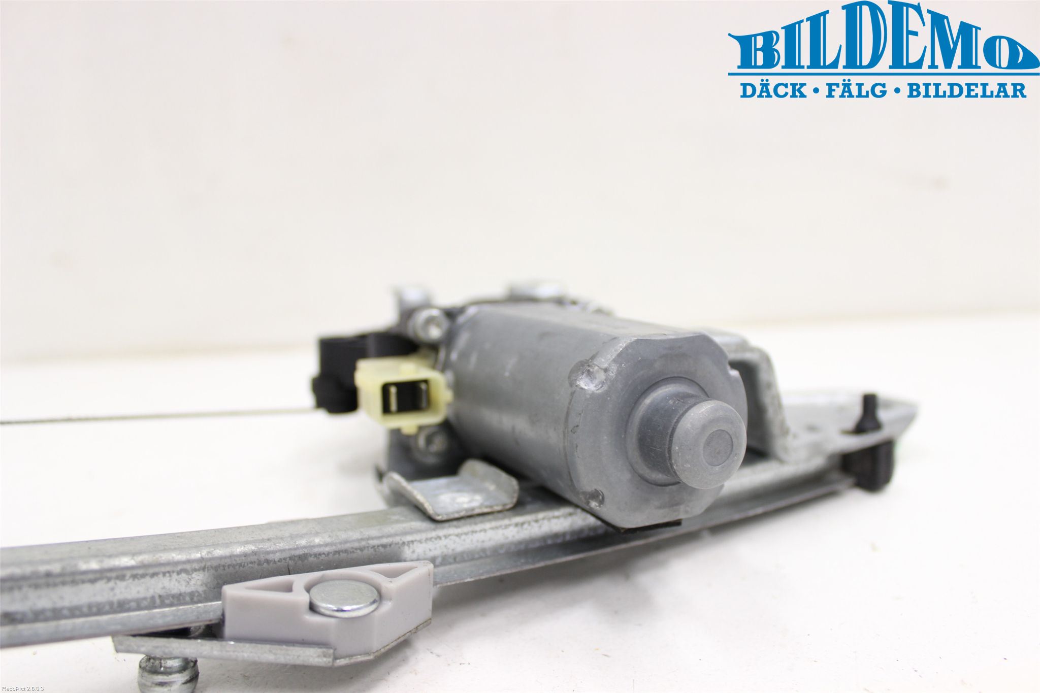 Saab 9-5     06-10 Fönsterhiss El Kompl