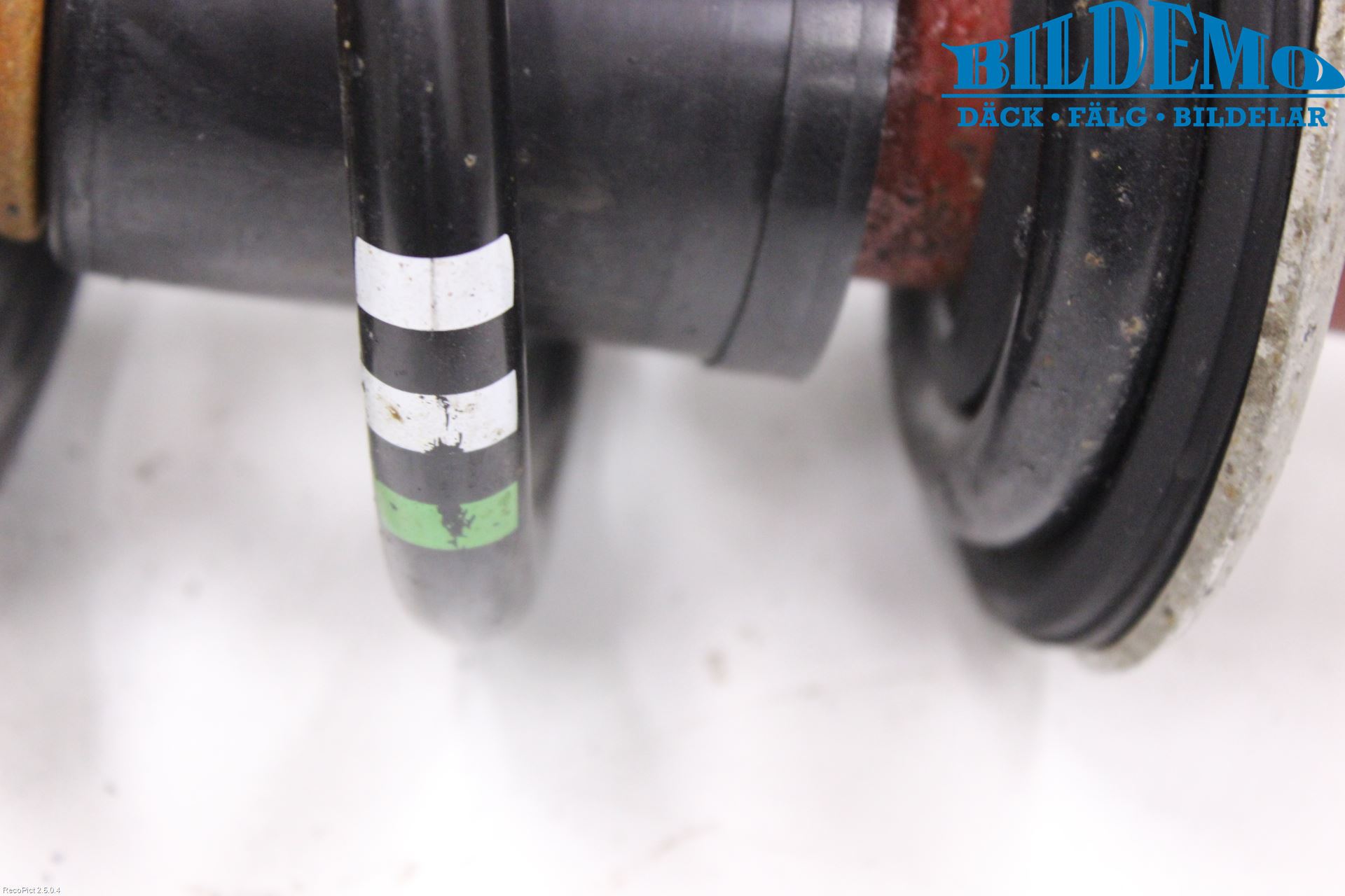 Audi A4/S4 05-07 Fjäderben Fram Vänster