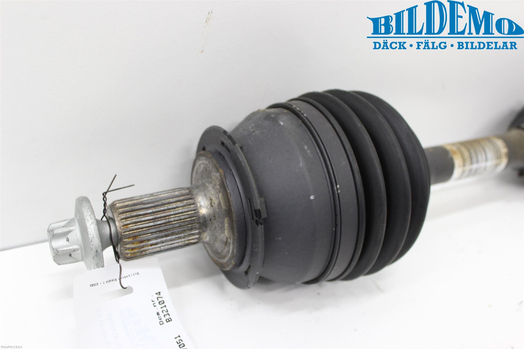 Mercedes-Benz MB B-KLASS (W246/W242) 12-19 Drivaxel Fram Vänster