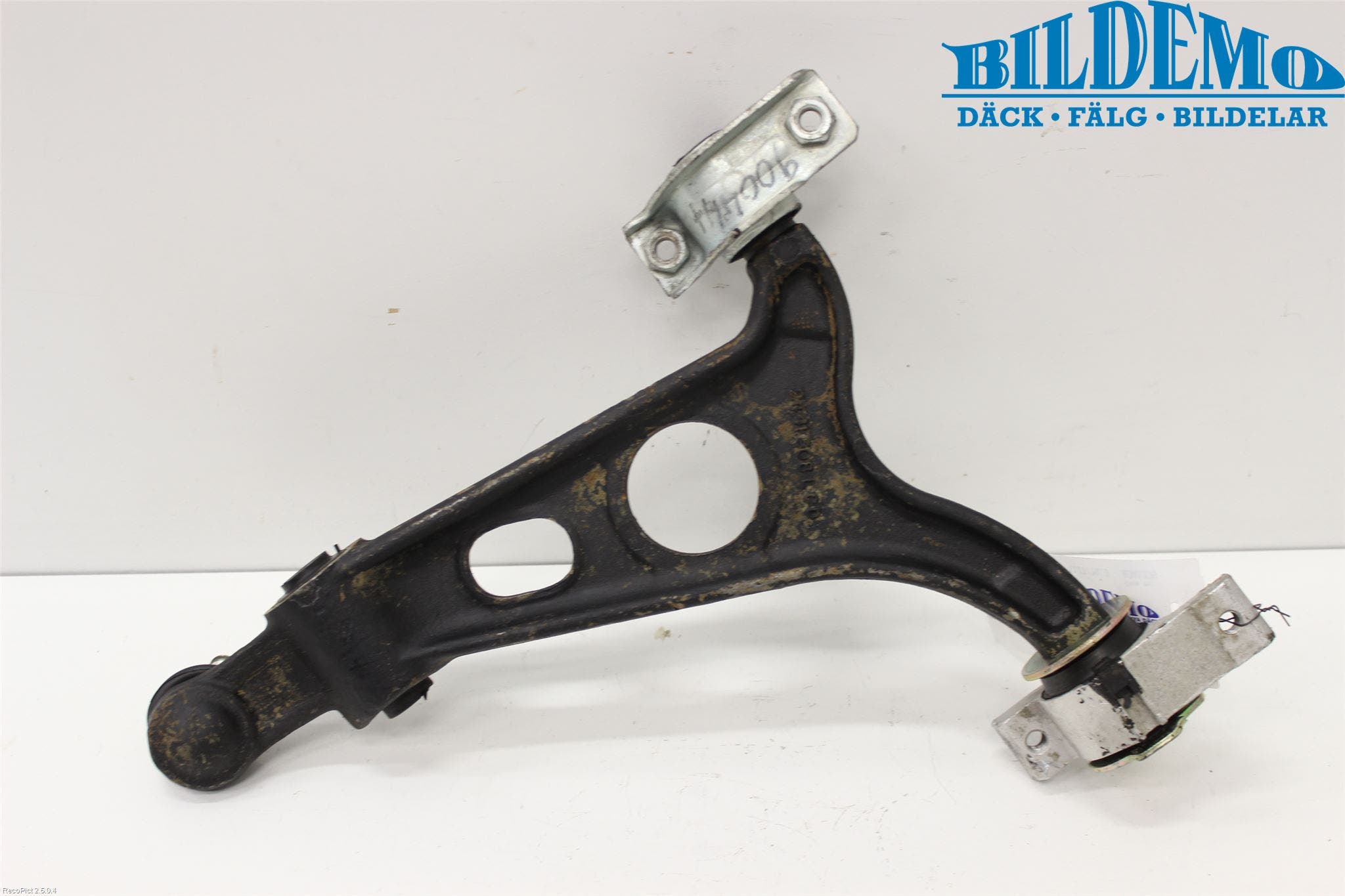 Alfa GT Bärarm Fram Undre Vä