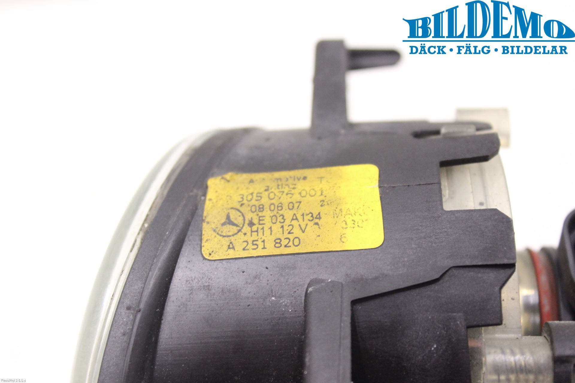 Mercedes-Benz MB C-KLASS (W204) 07-15 Dimljus-Varselljus Fram