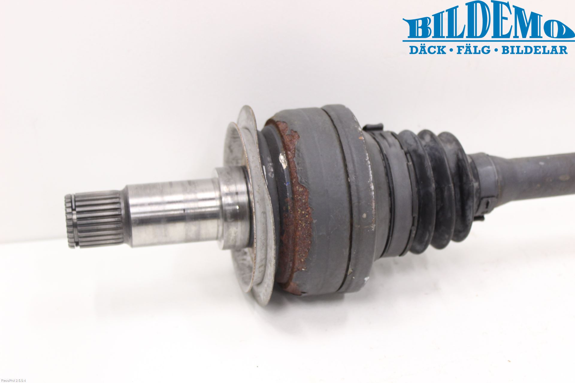 Mercedes-Benz MB E-KLASS (W212) 09-16 Drivaxel Bak Vänster