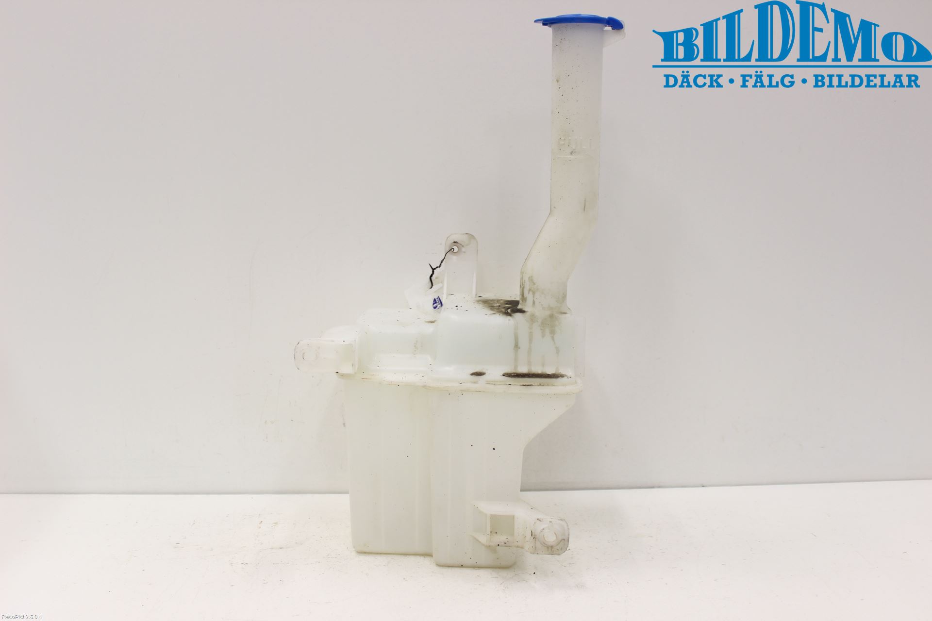 Kia RIO           01-05 Spolartank Vindruta