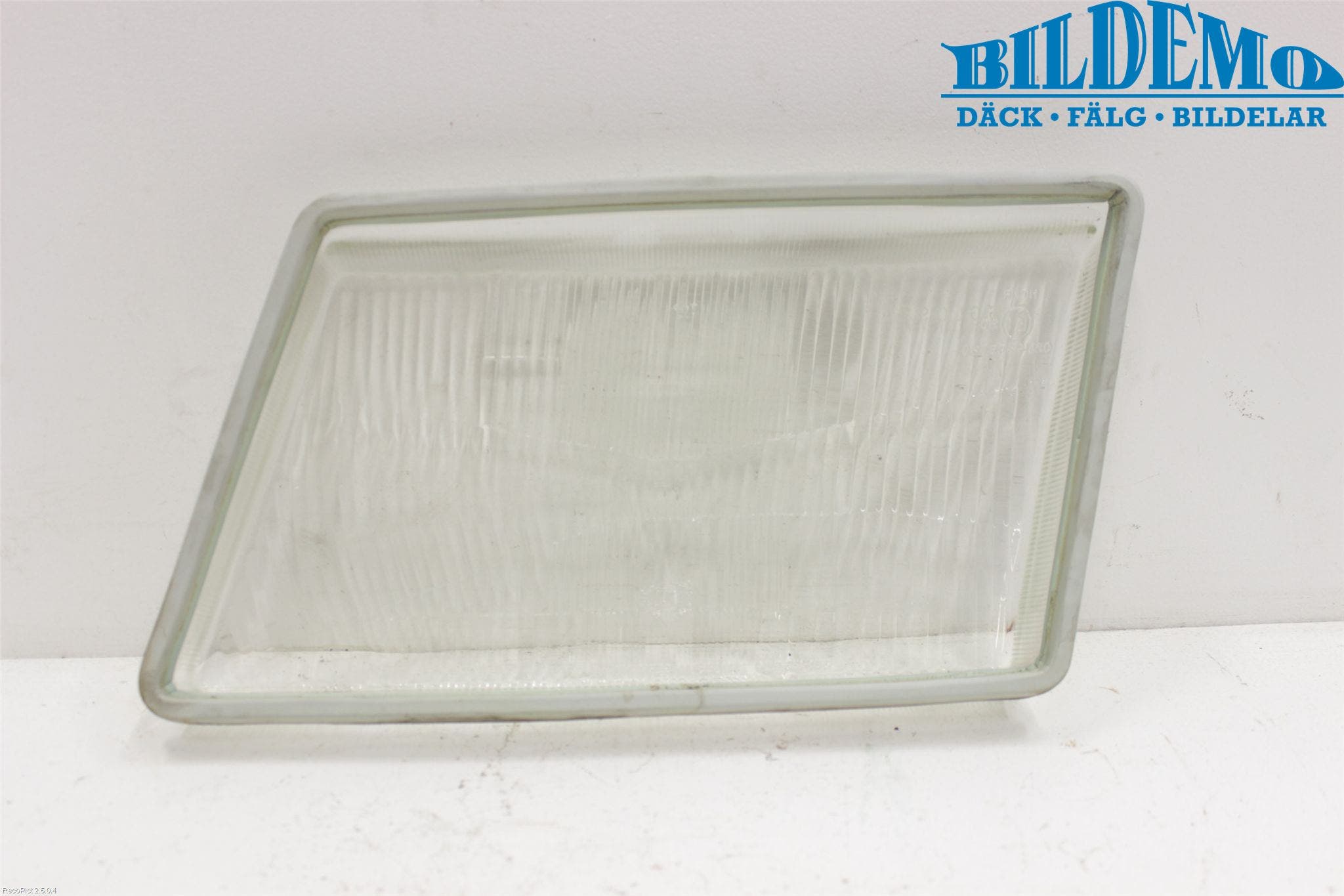 Saab 9000 CC    85-93 Strålkastarglas Hö