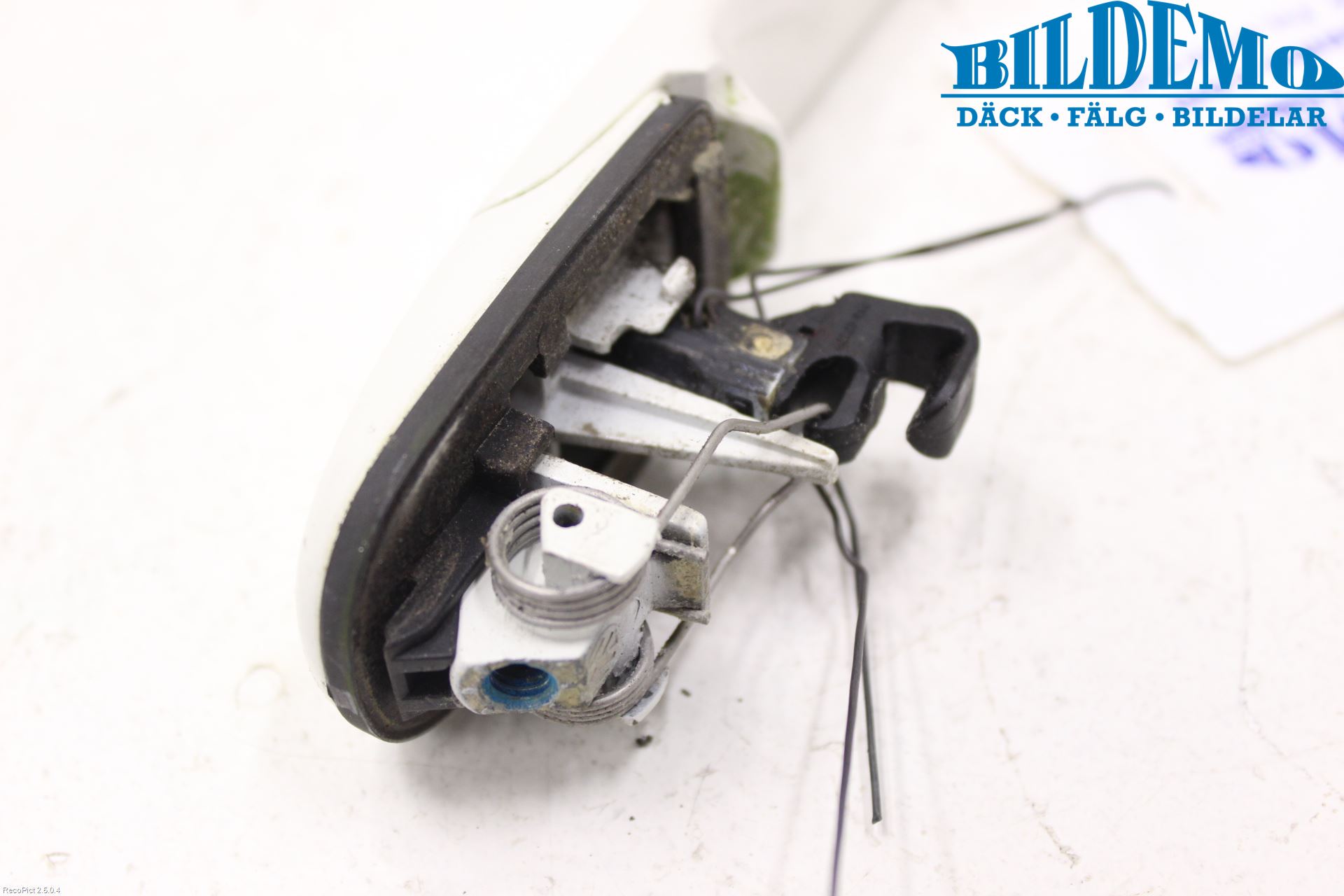 Volkswagen VW POLO 95-01 Dörrhandtag Yttre Hö