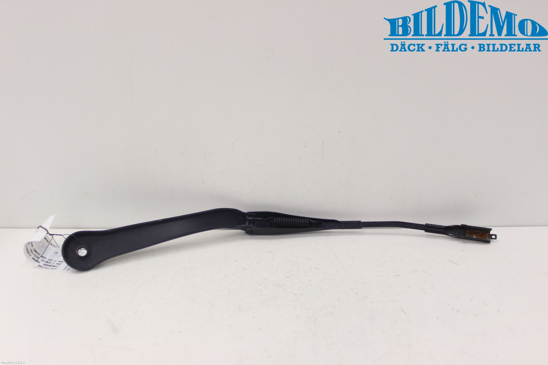 BMW 3 E90/91 SED/TOU 05-12 Torkararm Armar Vindruta