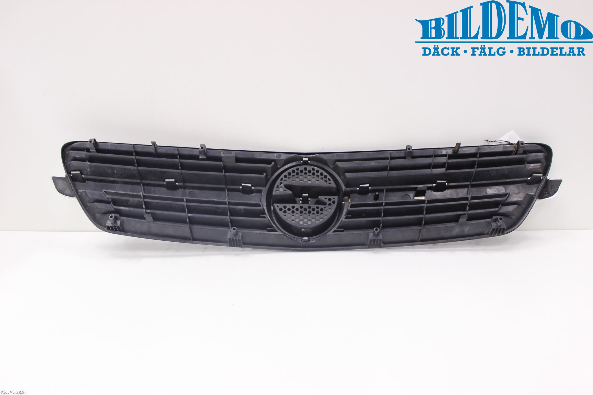 Opel MERIVA A   03-10 Grill Komp