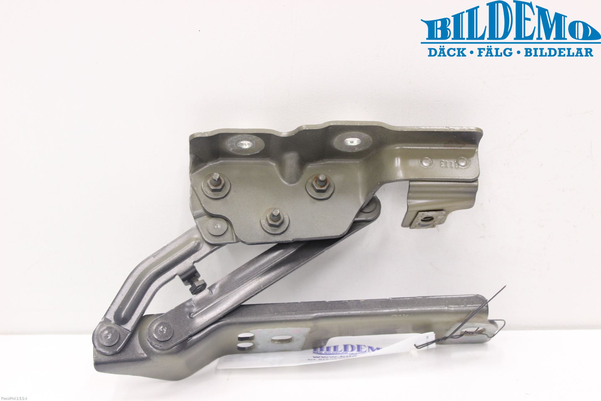 Opel ASTRA J 10-15 Huvgångjärn