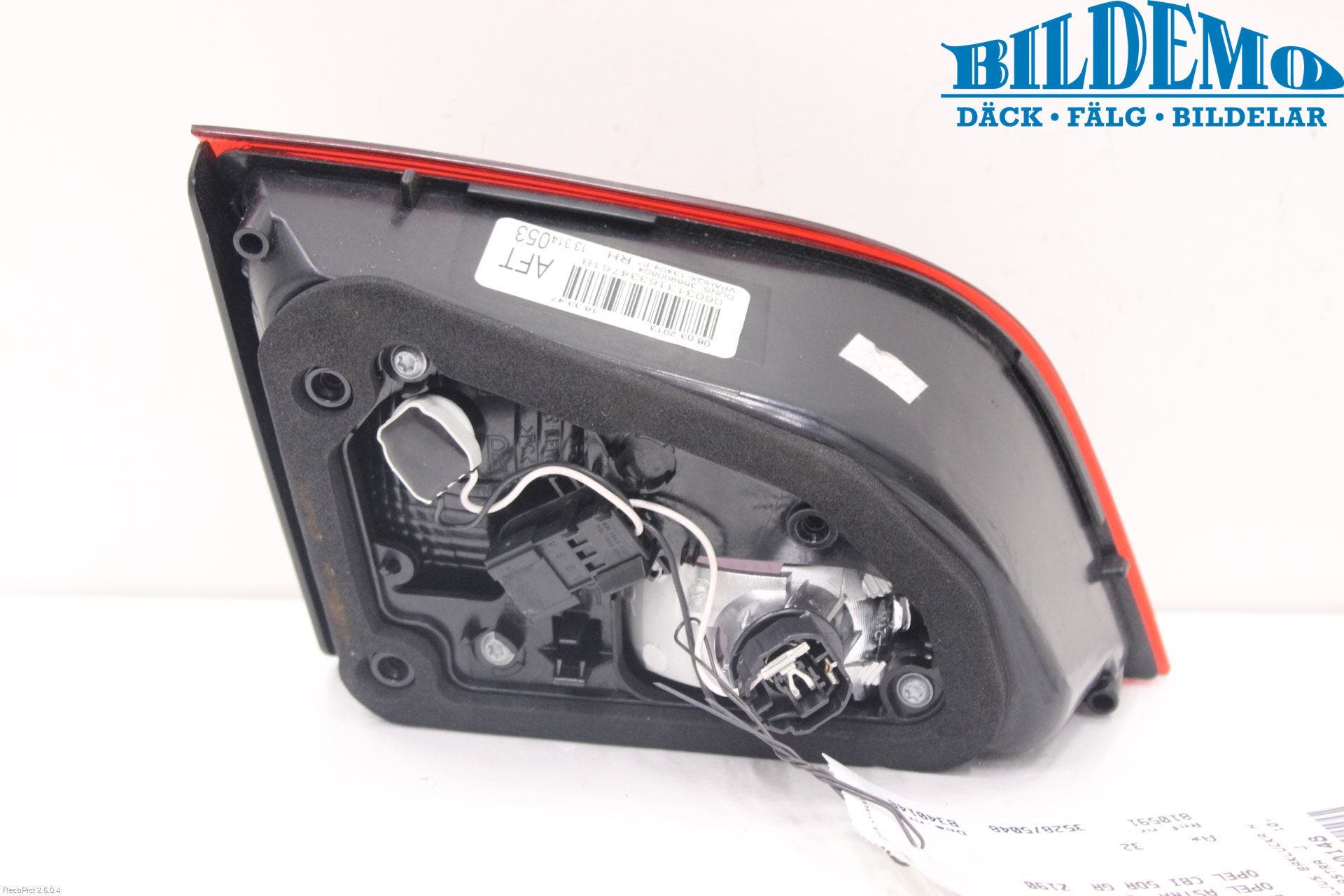 Opel ASTRA J 10-15 Bakljus Lucka Hö