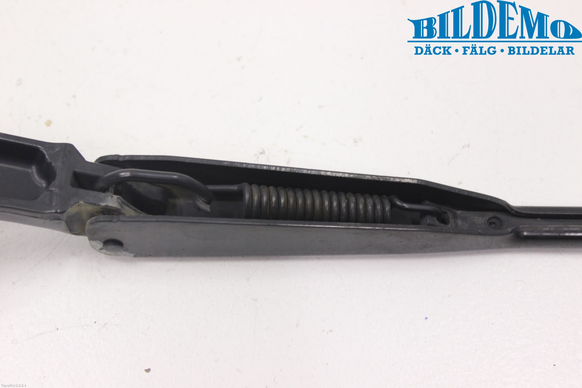 Saab 9-5     06-10 Torkararm Armar Vindruta