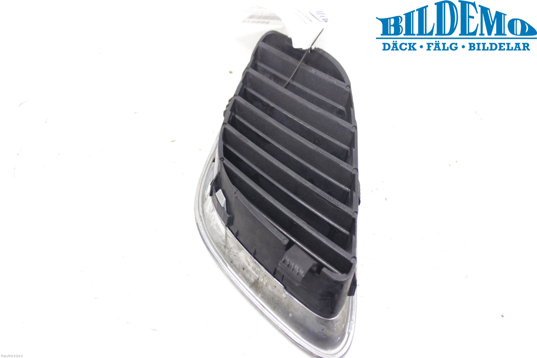 Saab 9-5 -05 Grilldel Vänster