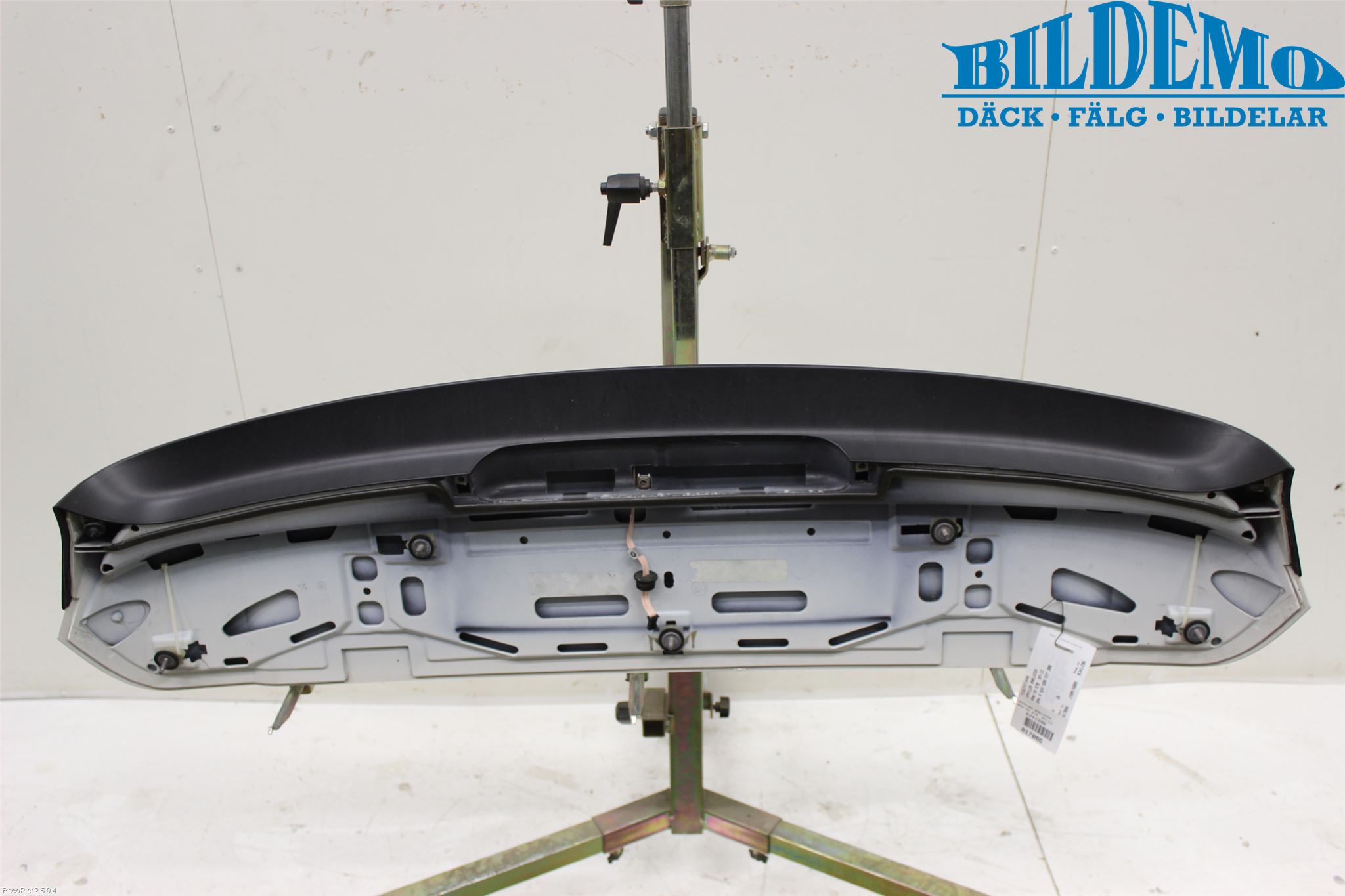 BMW X5 E70 07-13 Spoiler Baklucka