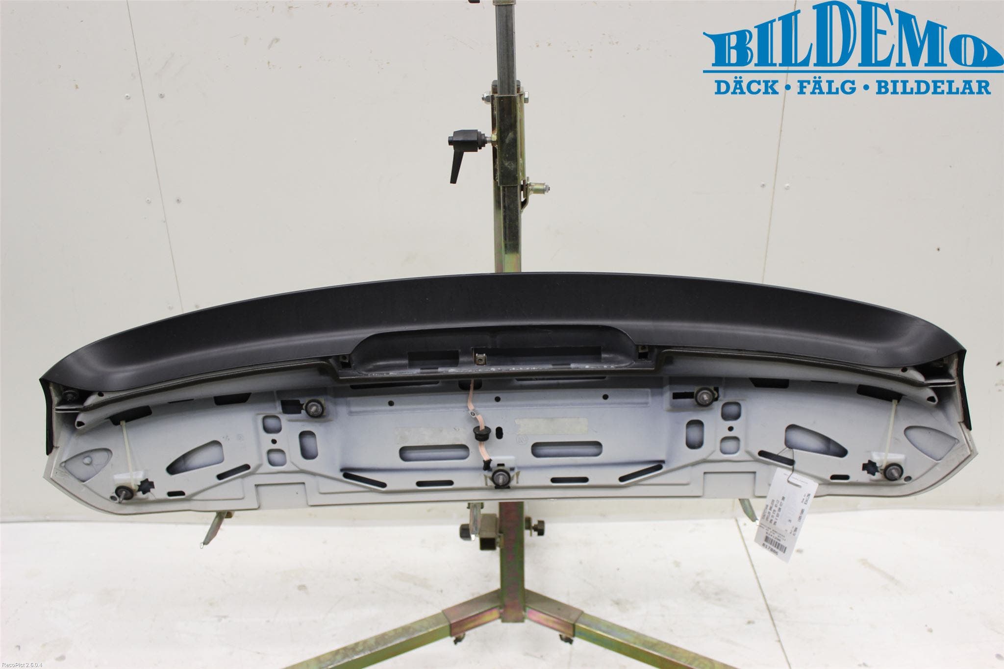 BMW X5 E70 07-13 Spoiler Baklucka