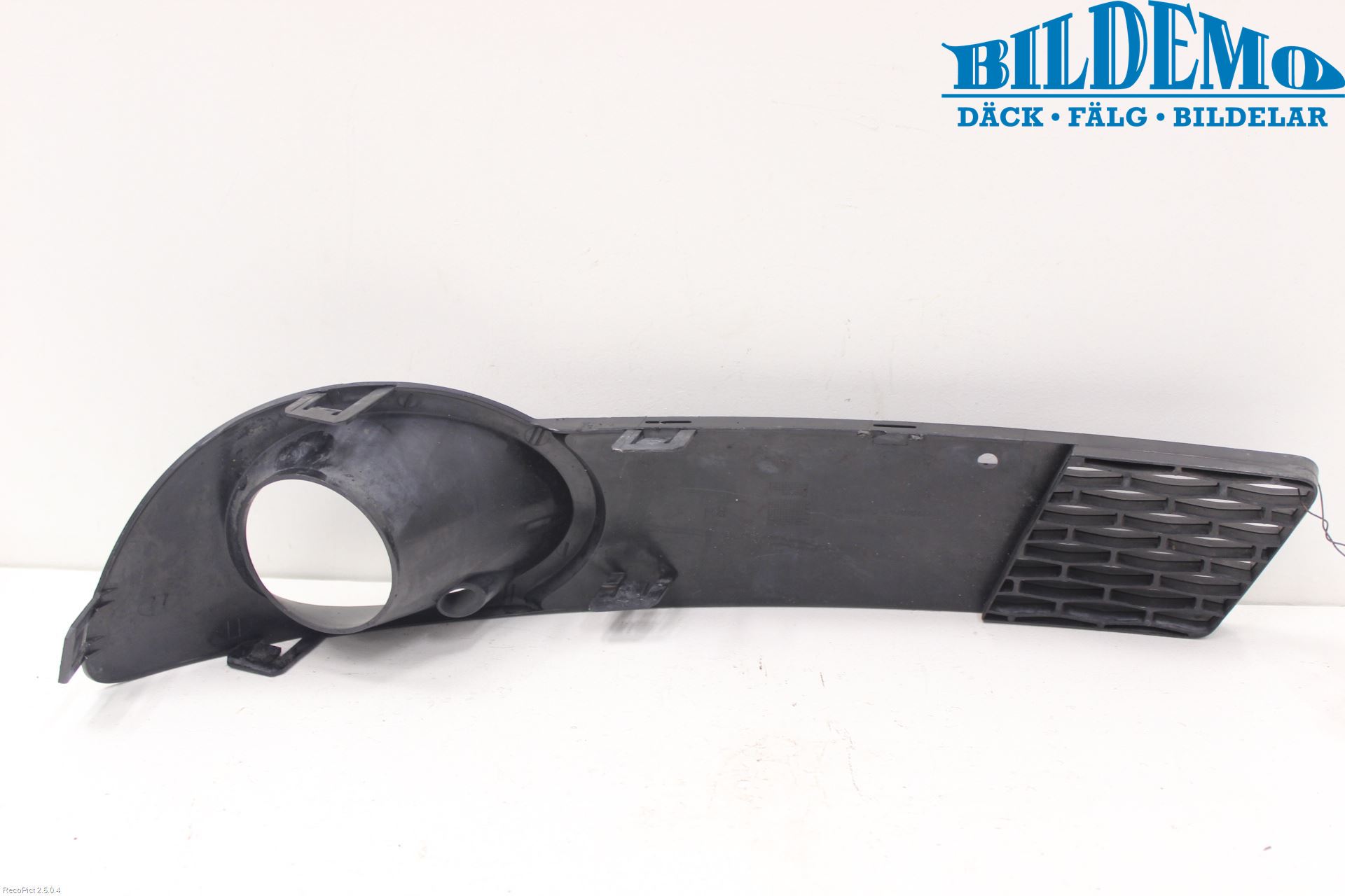 Saab 9-5     06-10 Dimljussarg Fram