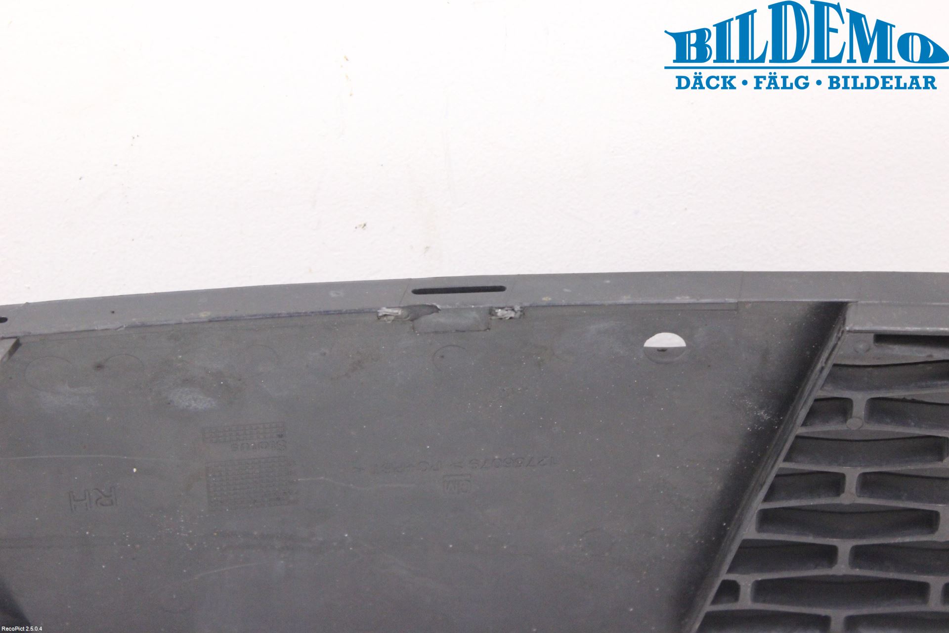 Saab 9-5     06-10 Dimljussarg Fram