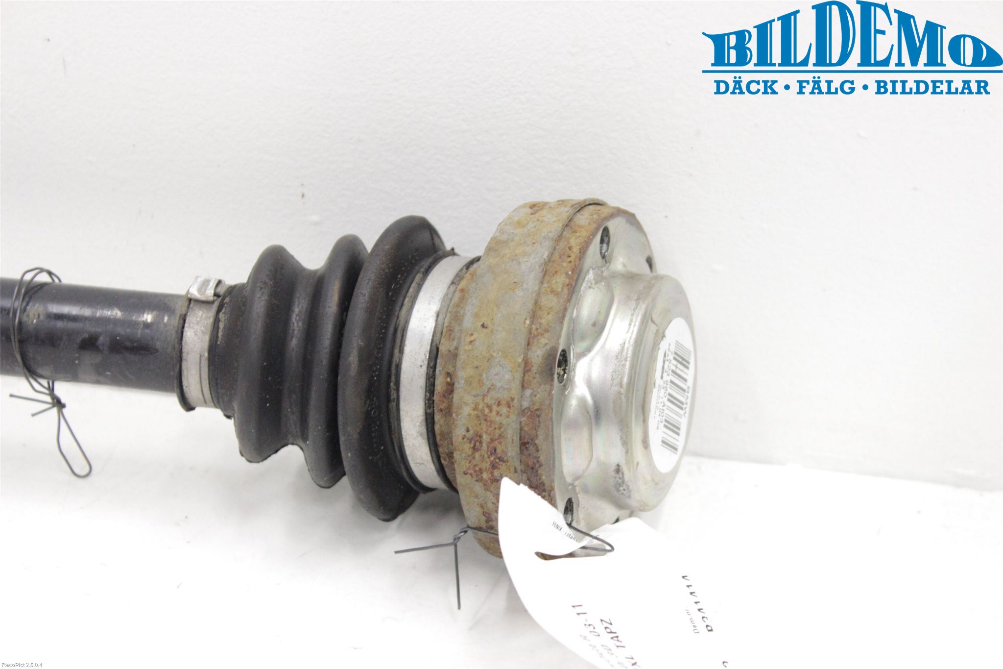 BMW 1 E87/81 5D/3D 03-11 Drivaxel Bak Höger