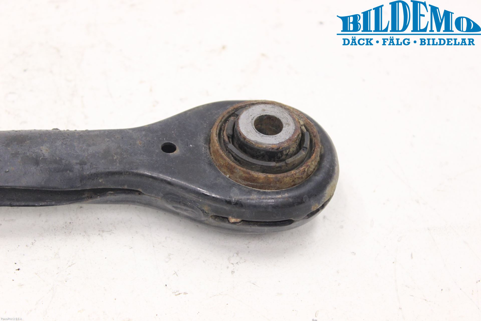 BMW 3 E90/91 SED/TOU 05-12 Bärarm Bak Höger