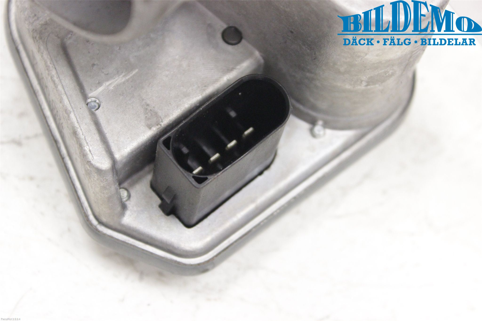 BMW 5 E60/61 Sed/Tou 02-10 Injspjällhus