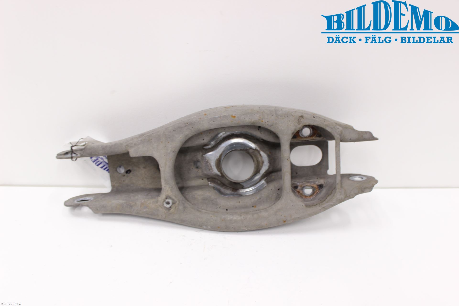 BMW 1 E82/88 Coupé/Cab 06-13 Bärarm Bak Höger