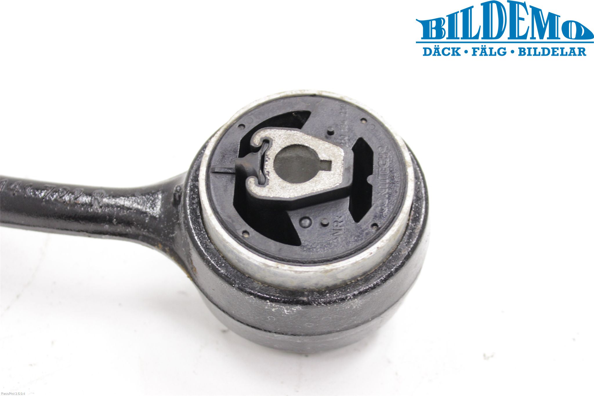 BMW 7 E38      93-01 Bärarm Fram Undre Hö