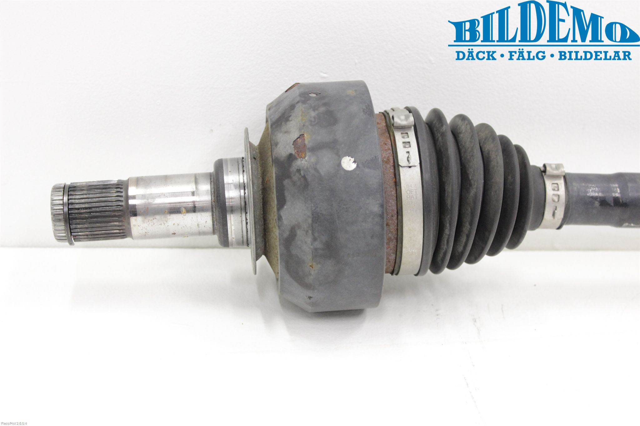 Mercedes-Benz MB R-KLASS (W251) 05-13 Drivaxel Bak Höger