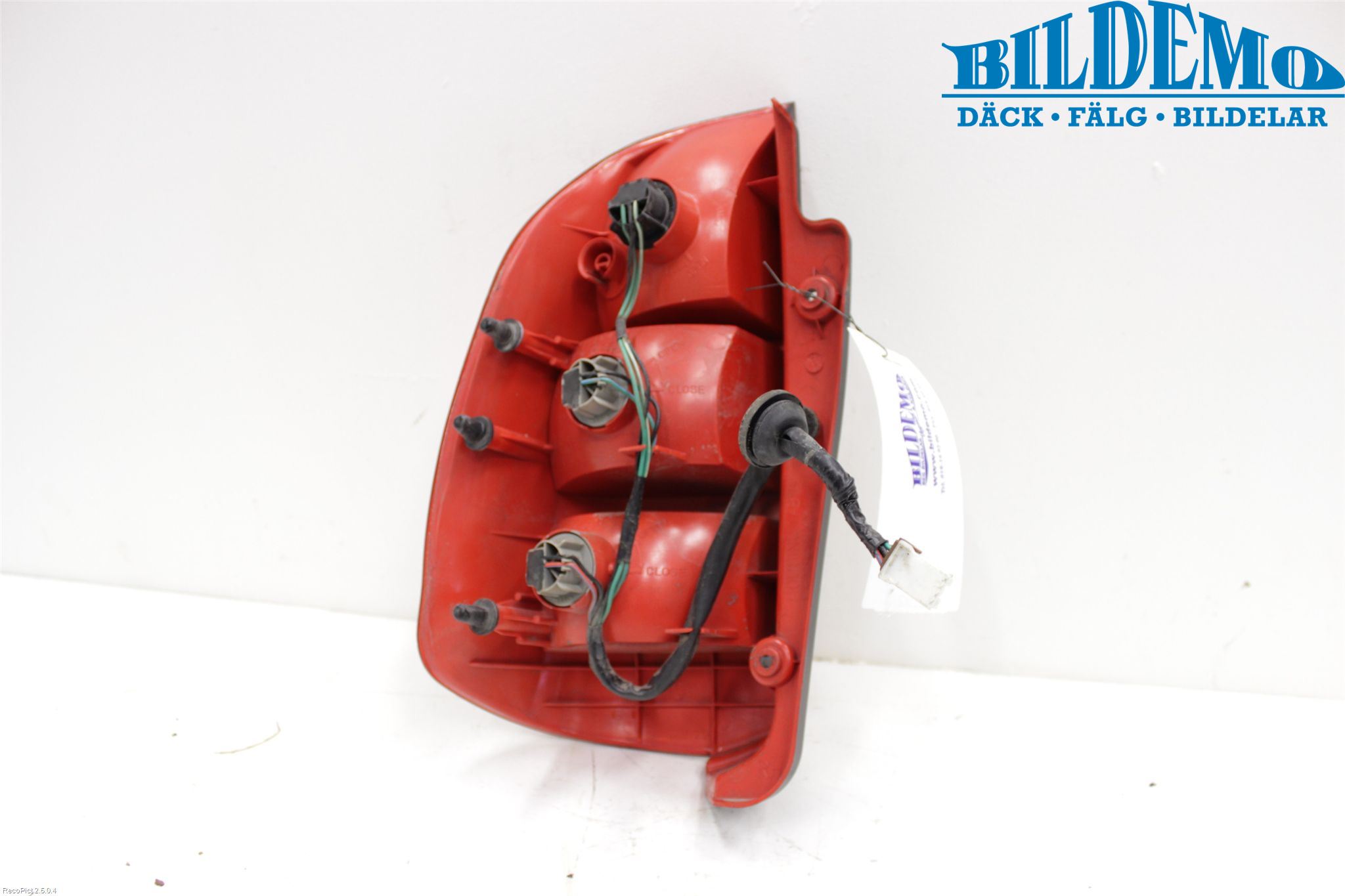 Mitsubishi SPACE STAR 98-05 Bakljus Höger