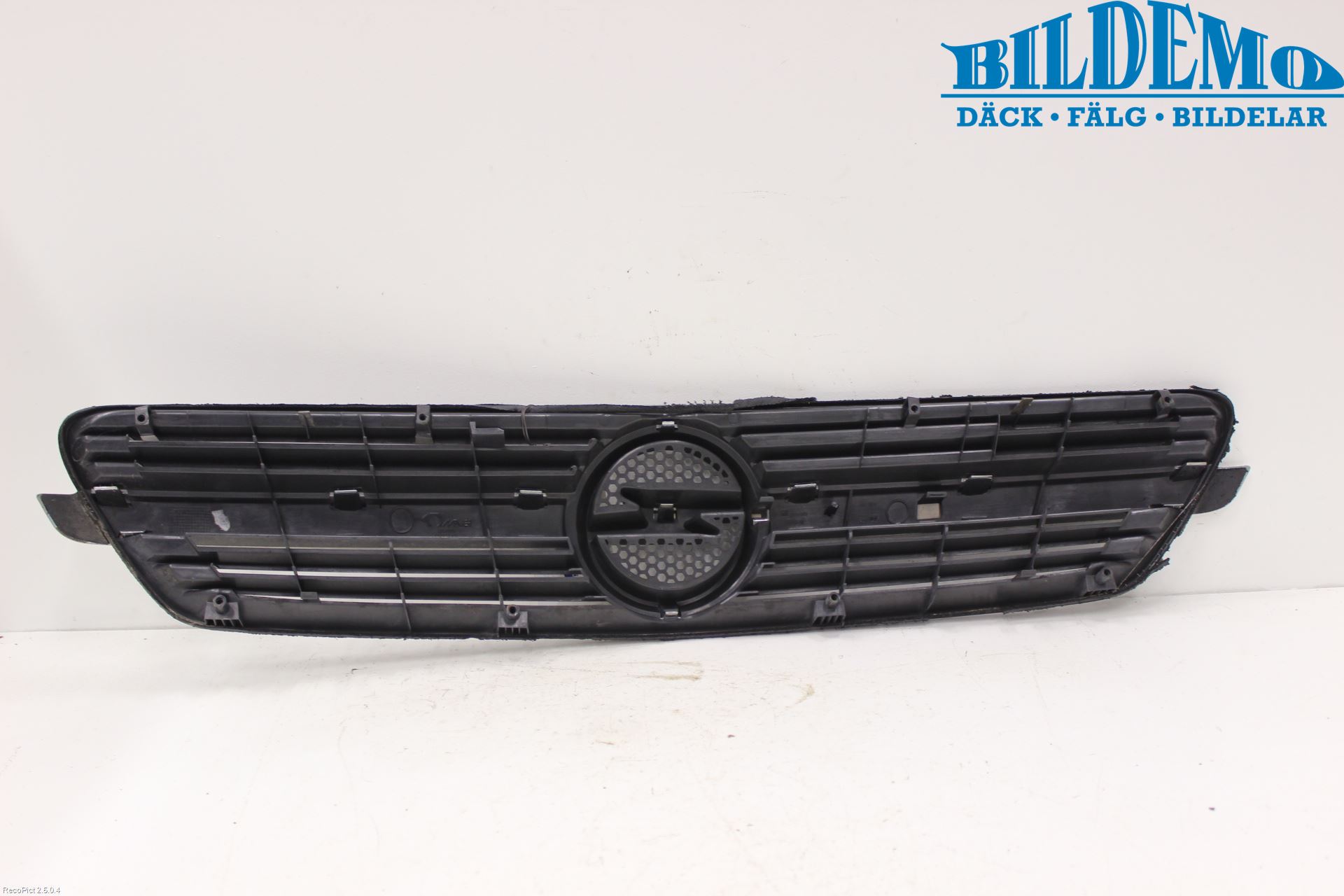 Opel MERIVA A   03-10 Grill Komp