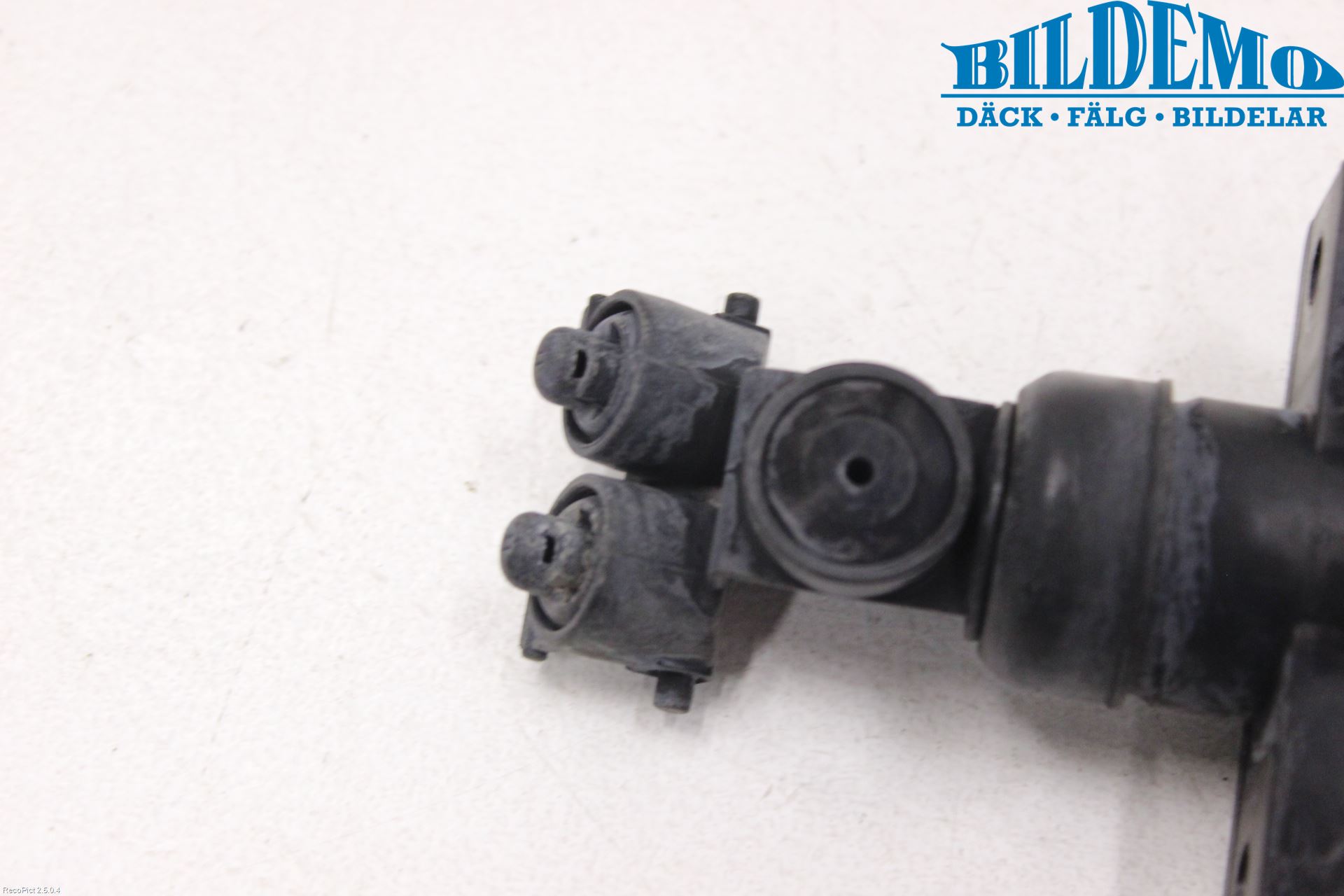 Audi A4/S4 94-99 Spolarmunstycke Strålkastare