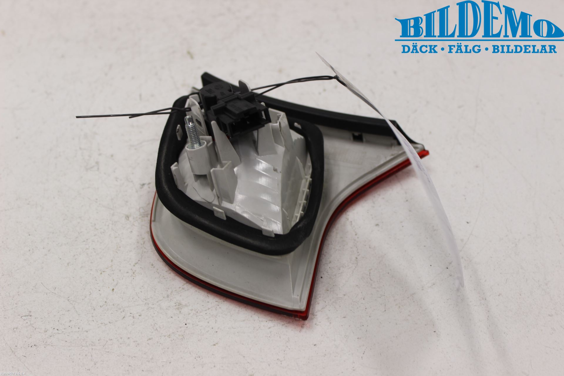 Audi A4/S4 05-07 Bakljus Lucka Vä
