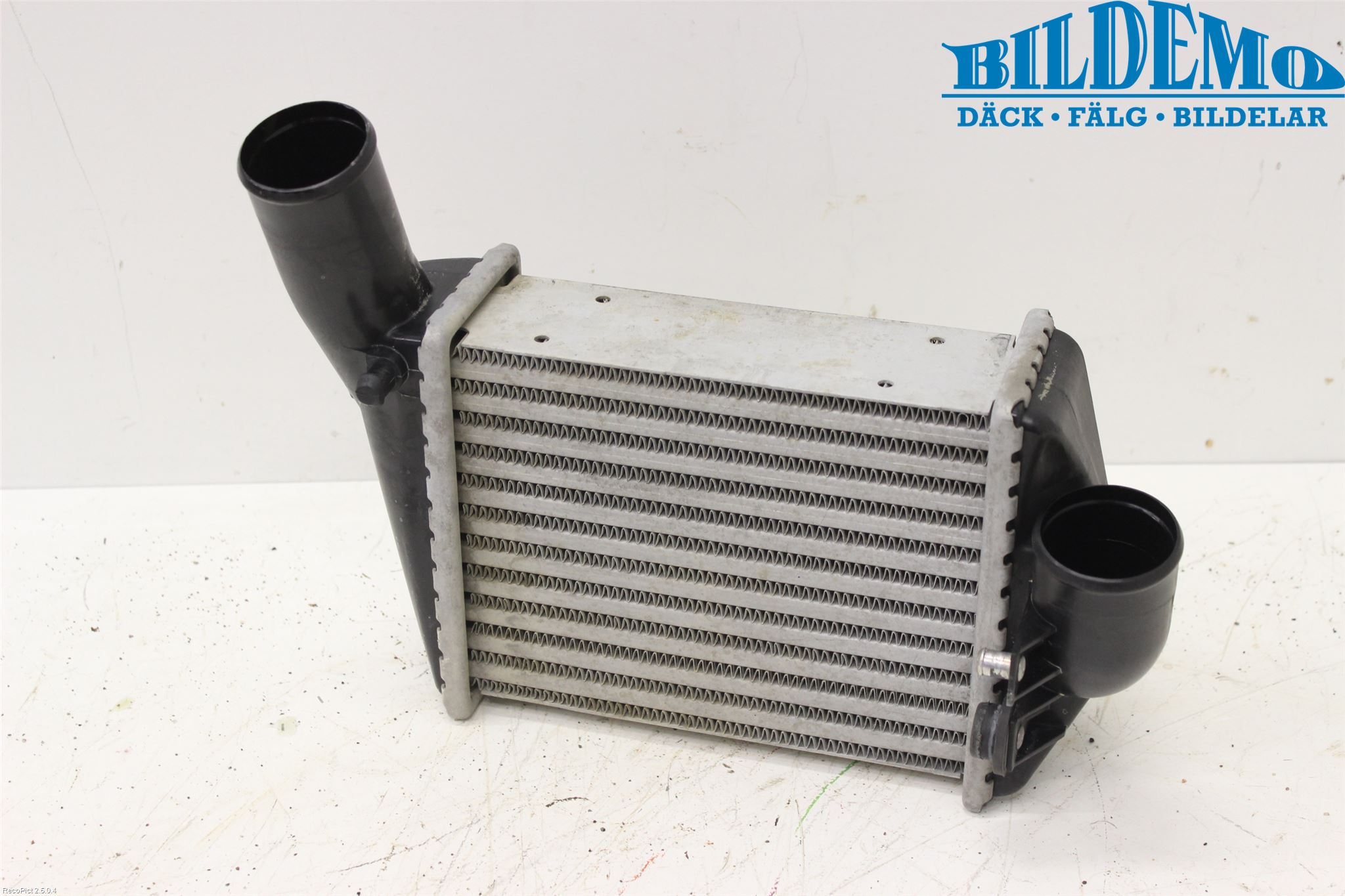 Audi A4/S4 94-99 Laddluft-Intercooler Kyl