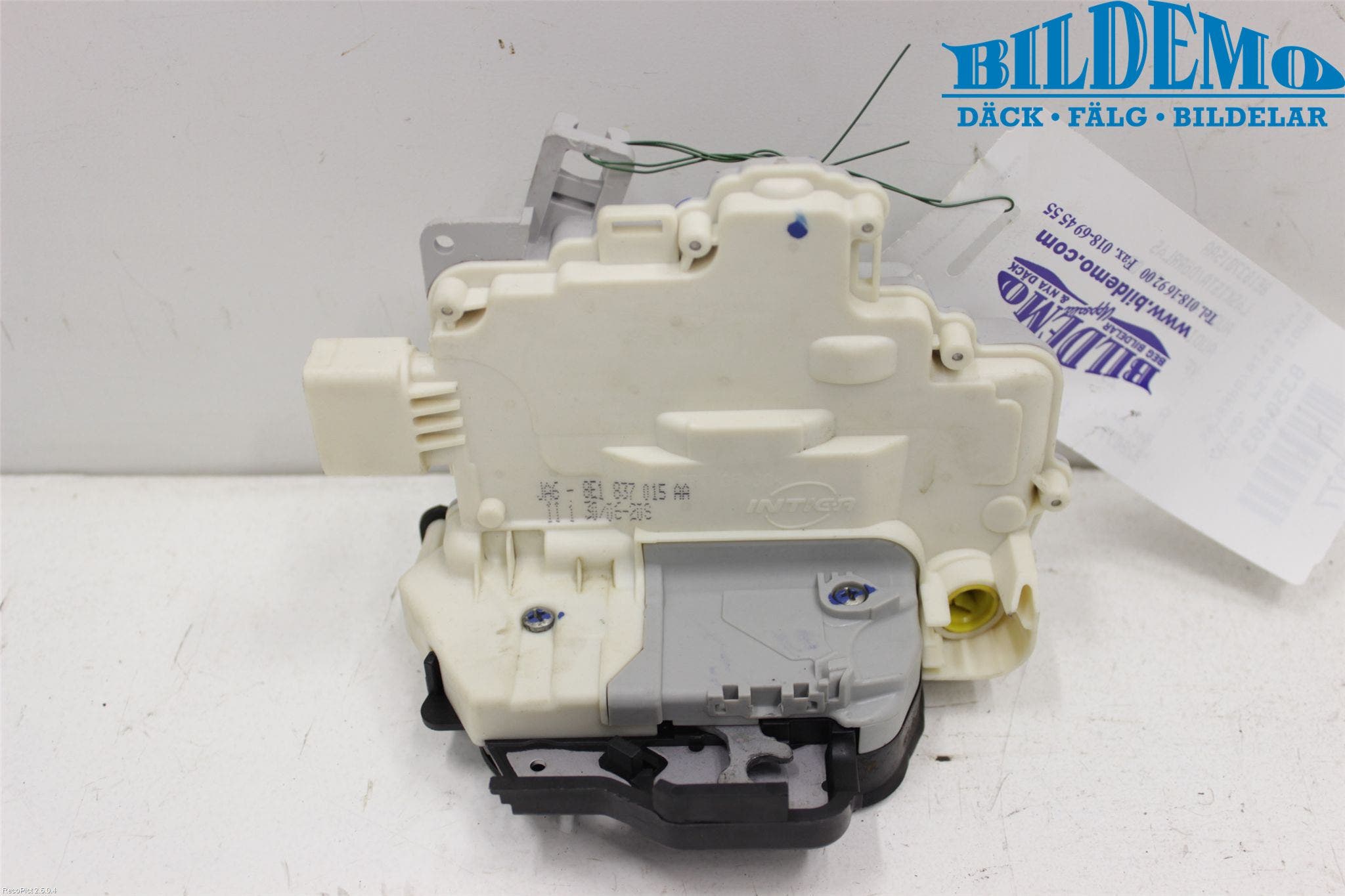 Audi A4/S4 05-07 Låskista-Dörrlås