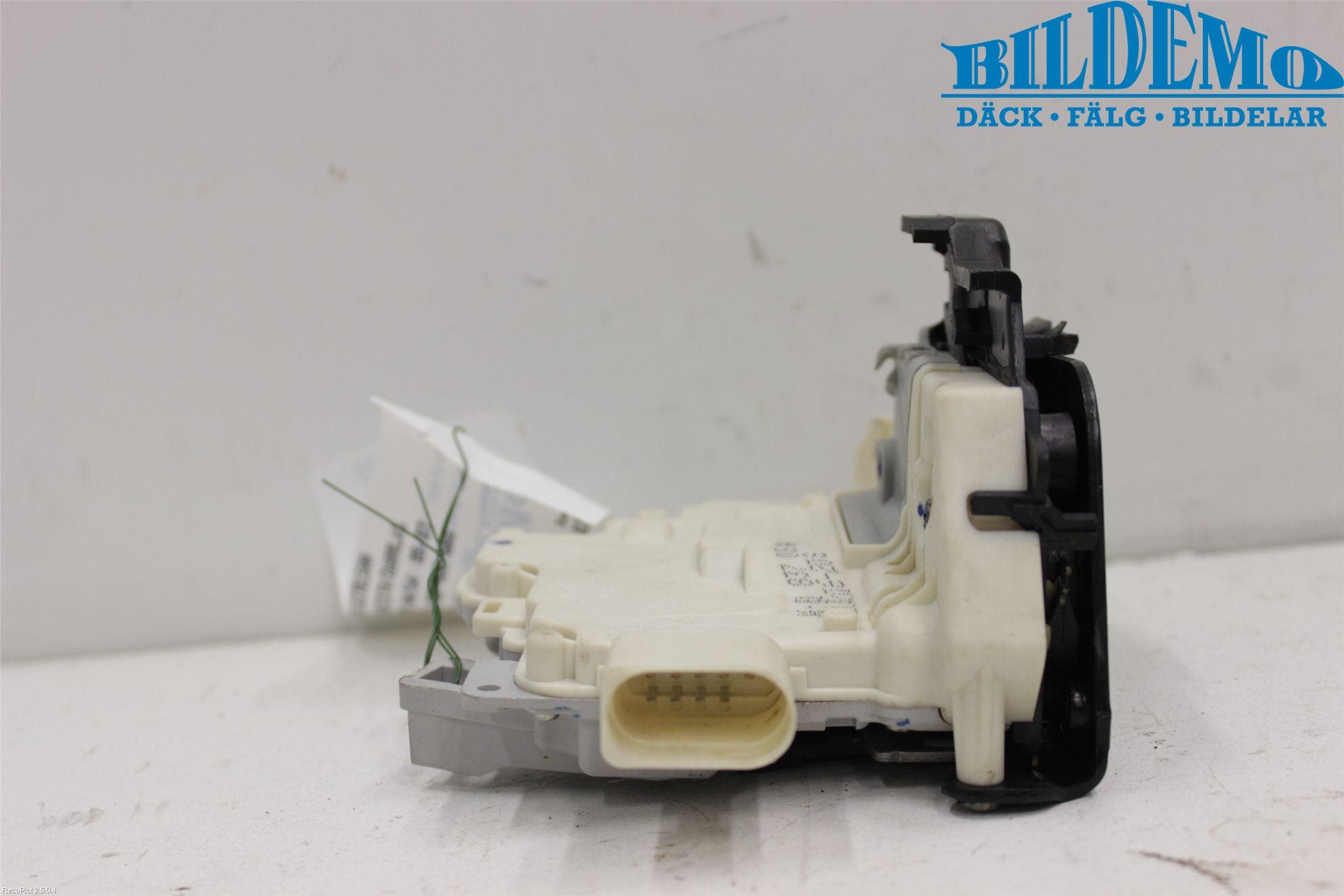 Audi A4/S4 05-07 Låskista-Dörrlås