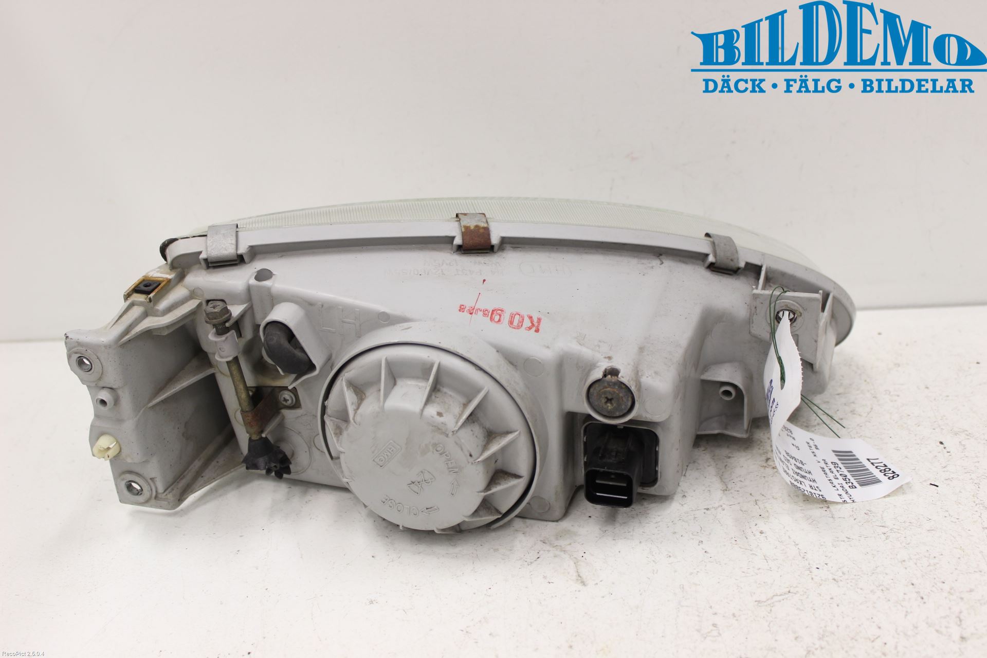 Hyundai ELANTRA J2/RD 96-00 Strålkastare Vänster