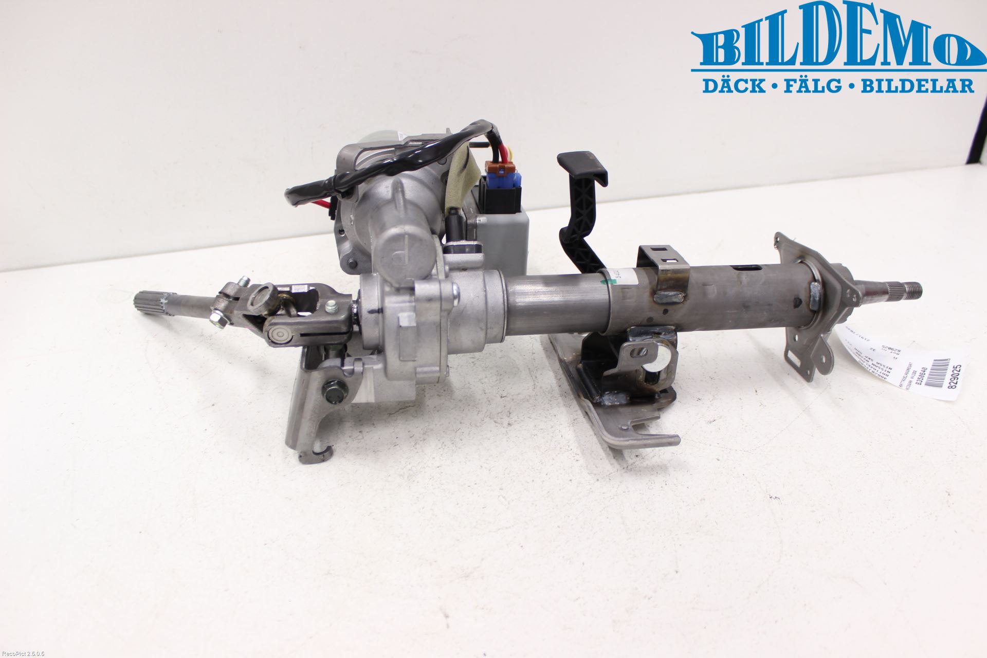 Nissan NV200/NV200 COMBI Rattaxelaggregat