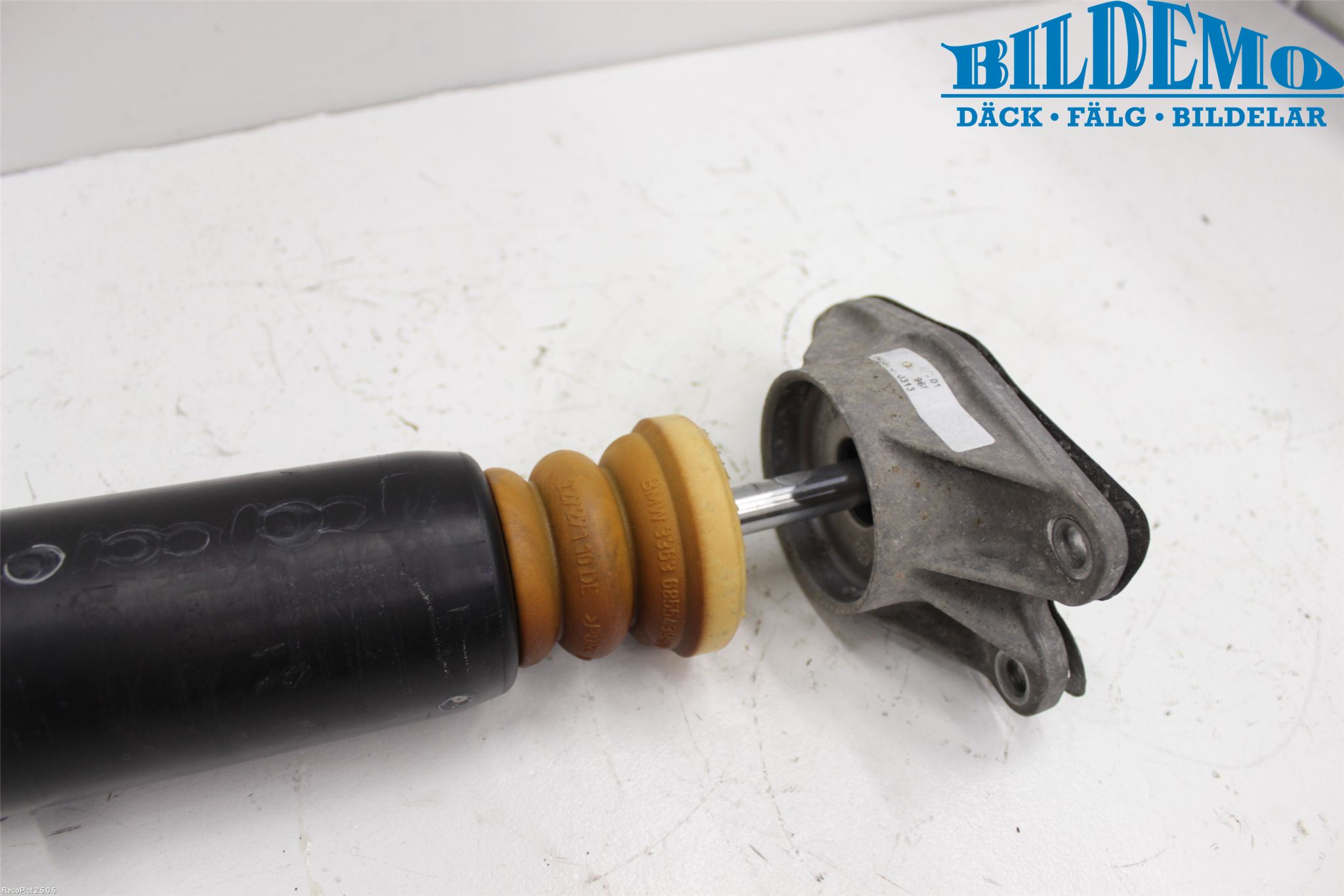 BMW 1 F20/F21 11-19 Stötdämpare Bak