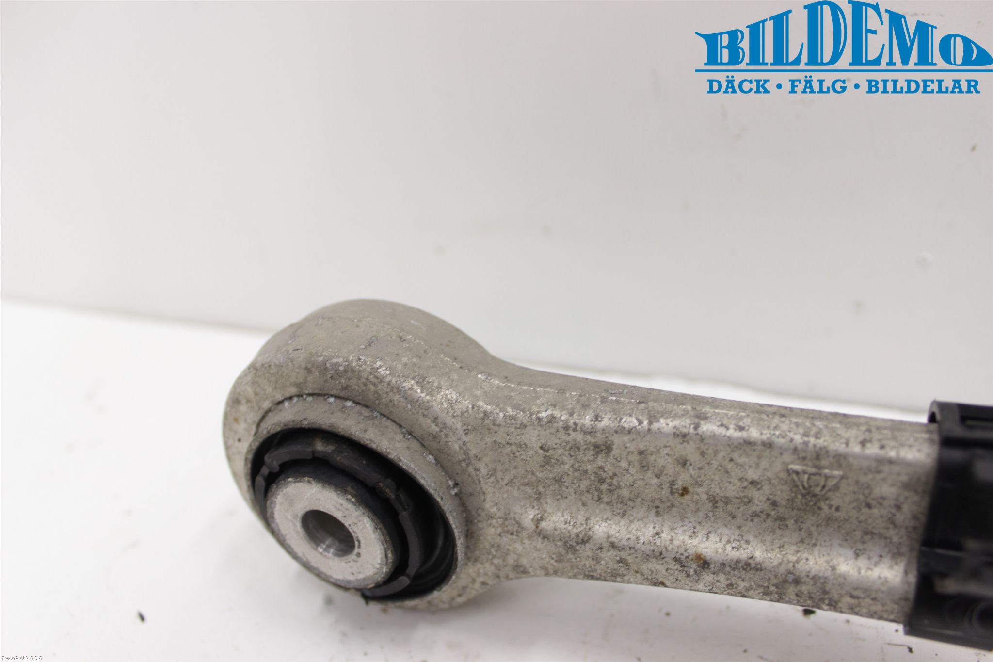 BMW X6 E71/E72   08-14 Bärarm Bak Övre Vänster