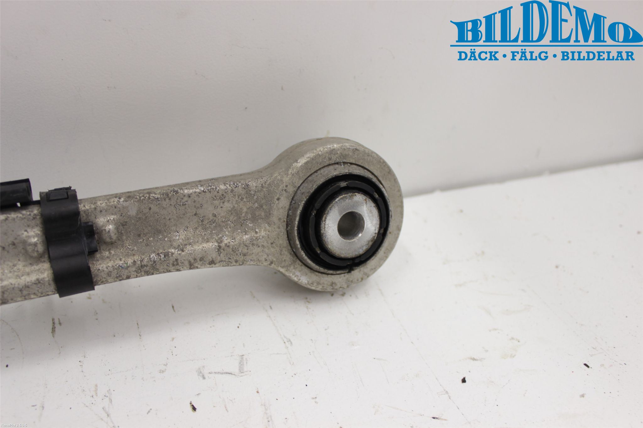 BMW X6 E71/E72   08-14 Bärarm Bak Övre Vänster