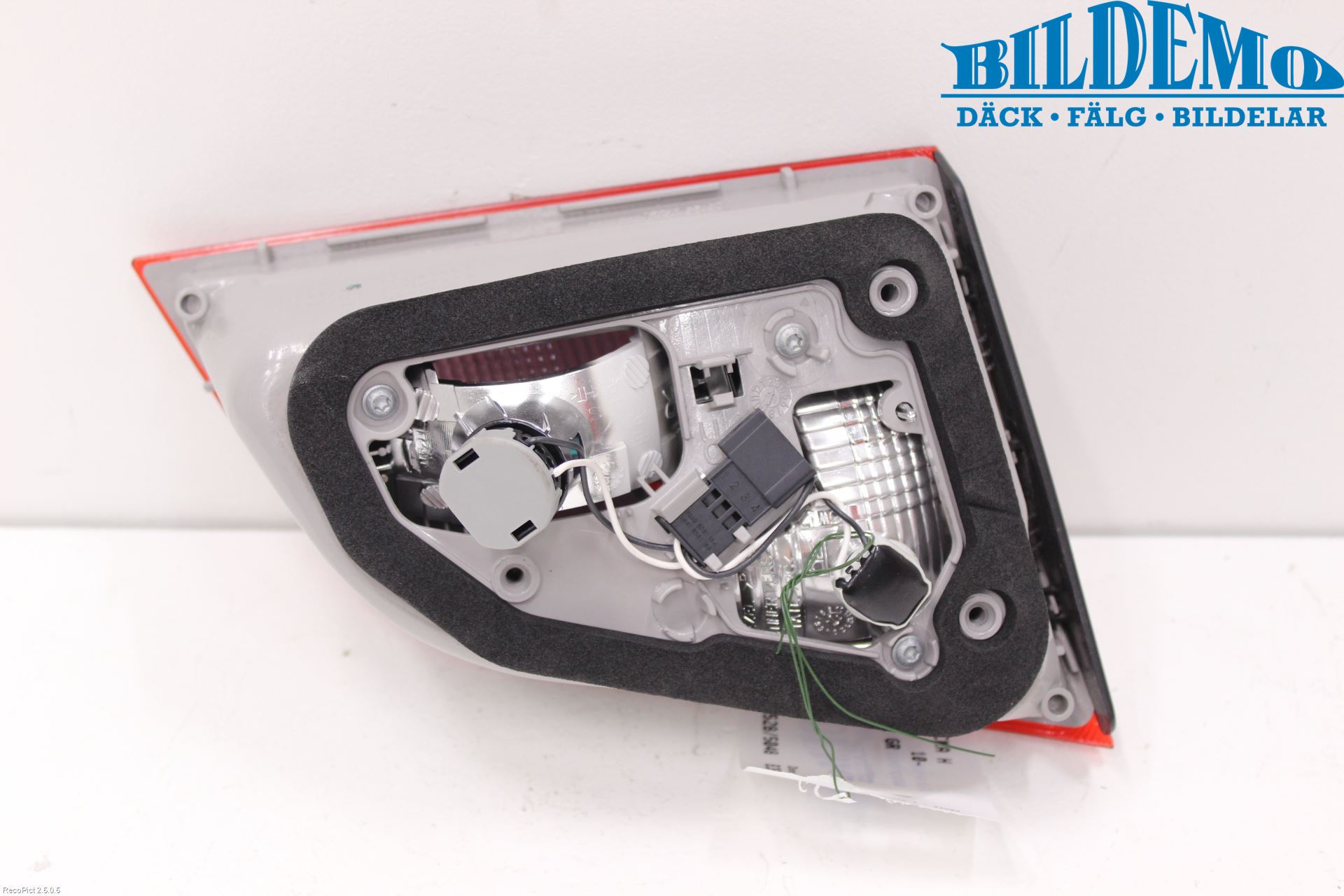 Opel ASTRA J 10-15 Bakljus Lucka Hö