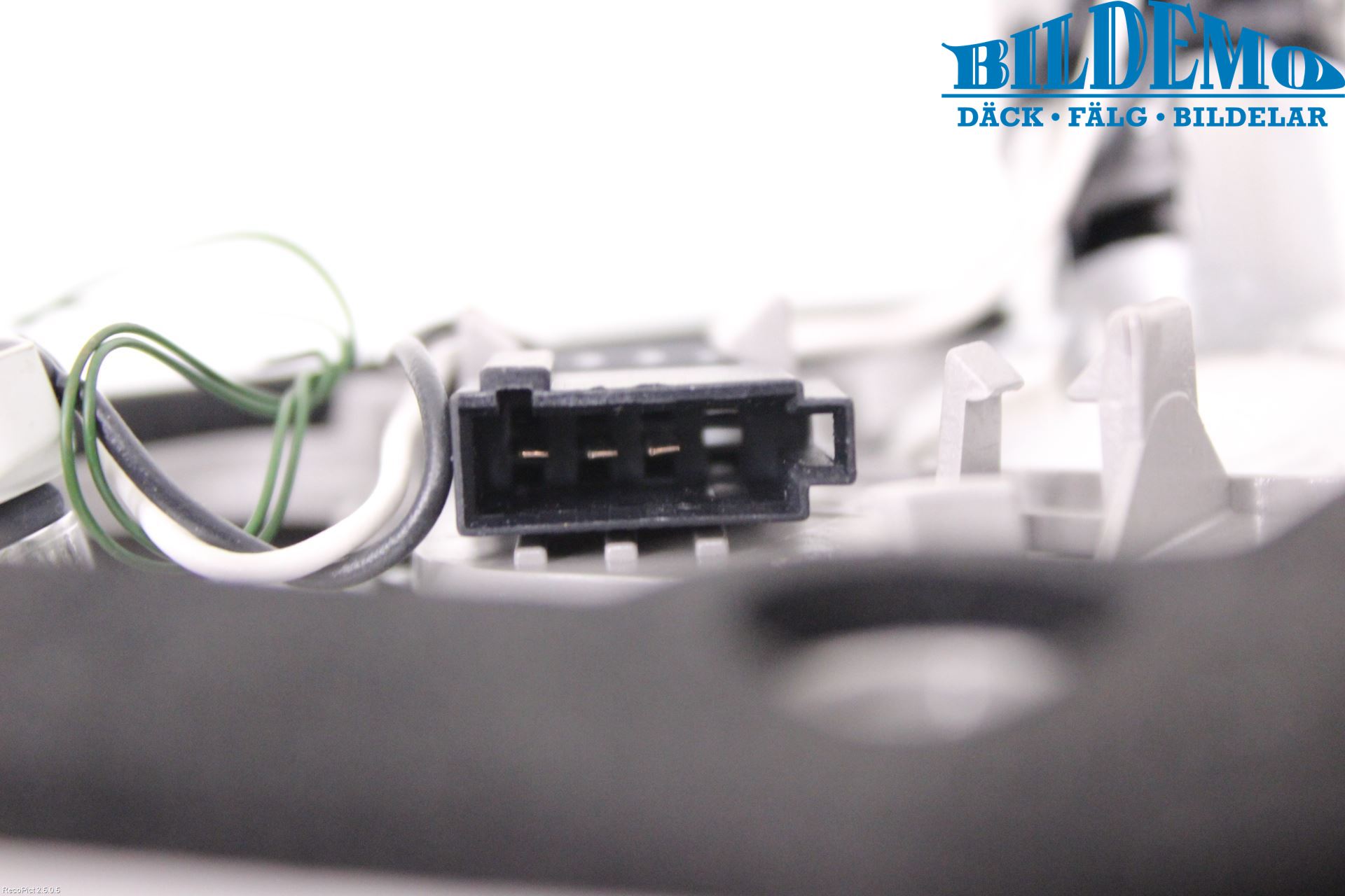 Opel ASTRA J 10-15 Bakljus Lucka Hö